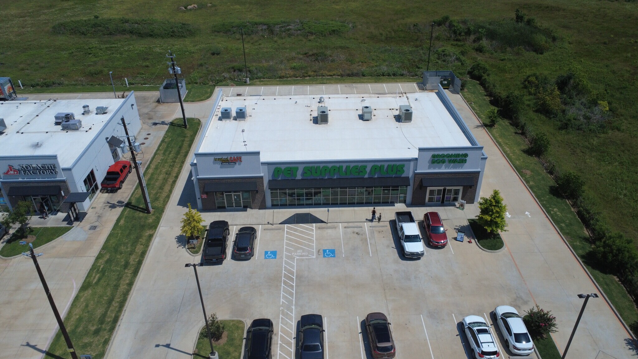 7333 Fairmont Pky, Pasadena, TX for Rent