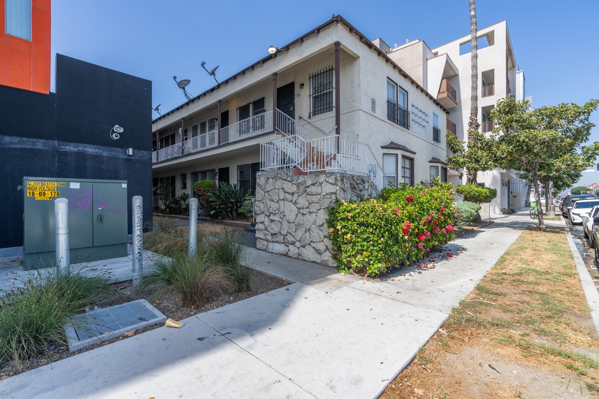 6521 Crenshaw Blvd, Los Angeles, CA for Sale