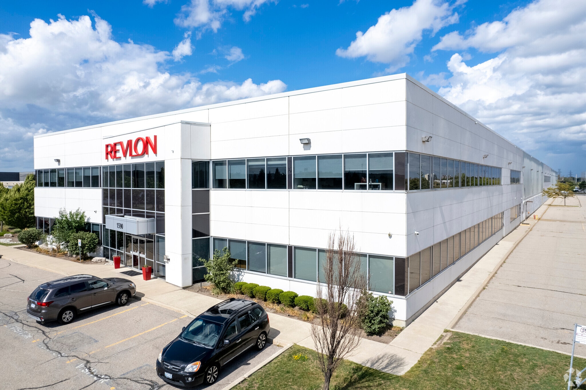 1590 S Gateway Rd, Mississauga, ON for Rent