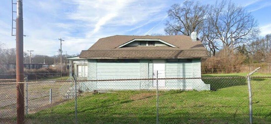 1063 E Parkway South, Memphis, TN for Sale