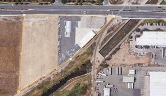 Oxnard, CA Warehouse - 320 E Hueneme Rd