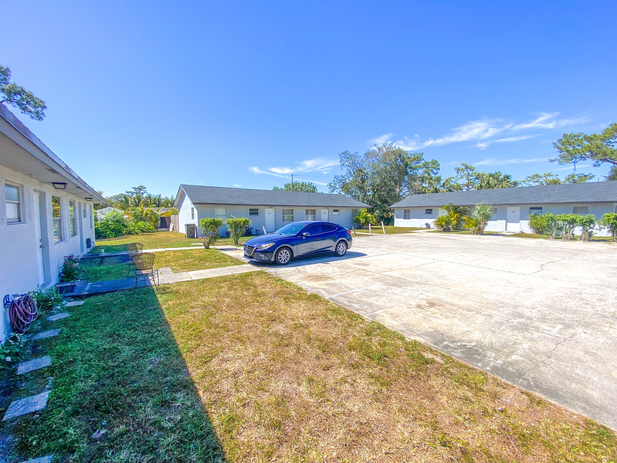 733 Neil Rd, West Palm Beach, FL for Sale