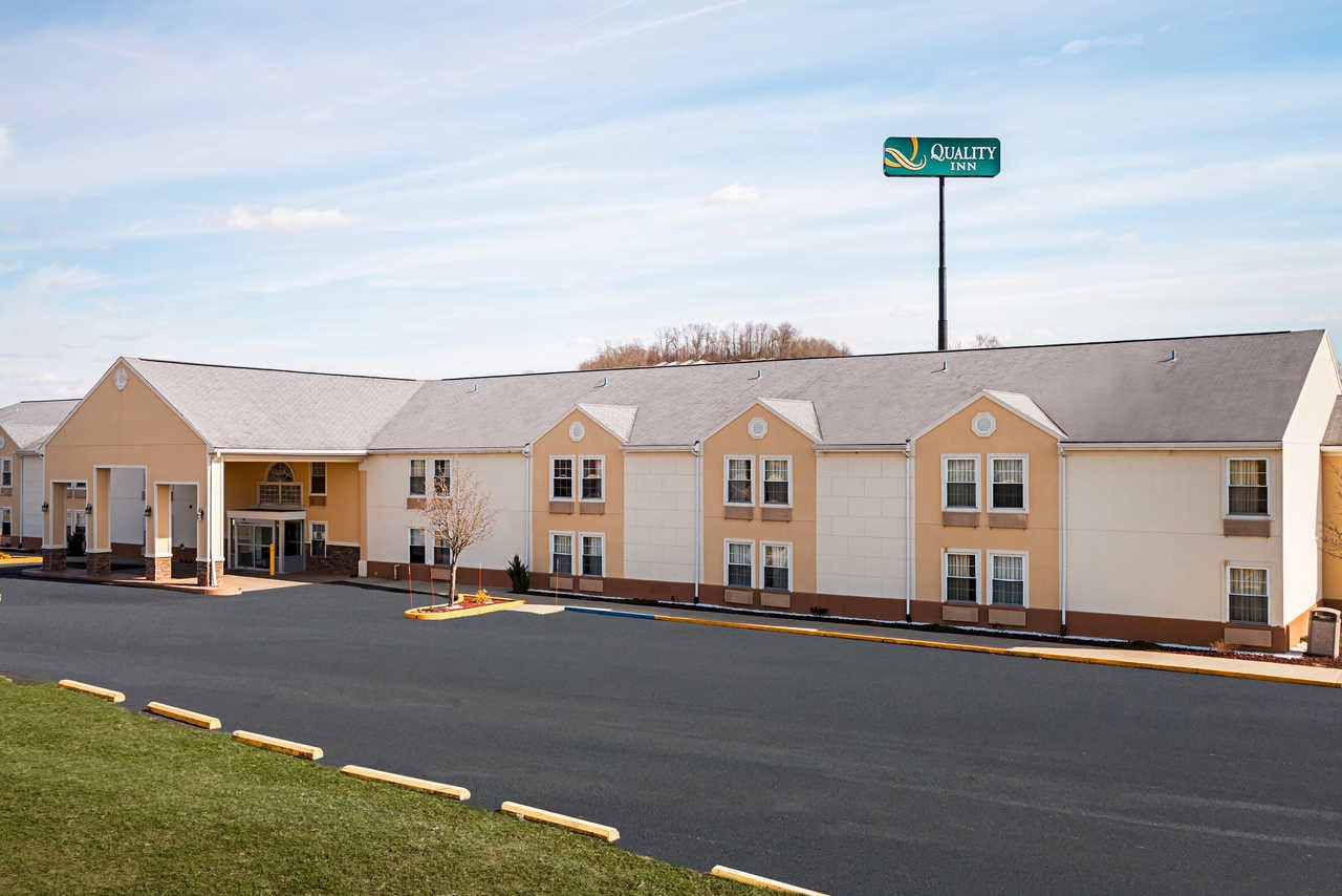 1185 Airport Rd, Fairmont, WV for Sale