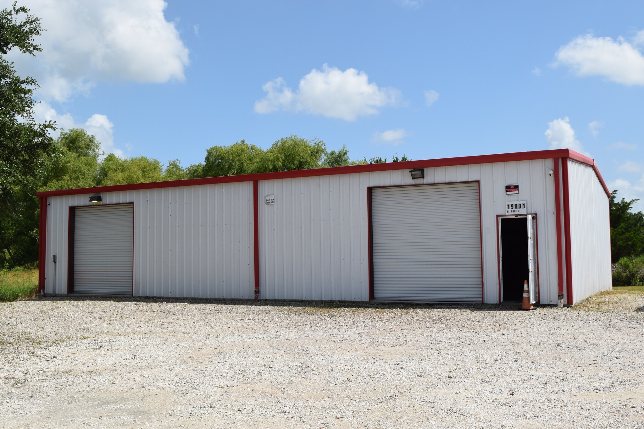 19801 Highway 6, Alvin, TX for Sale