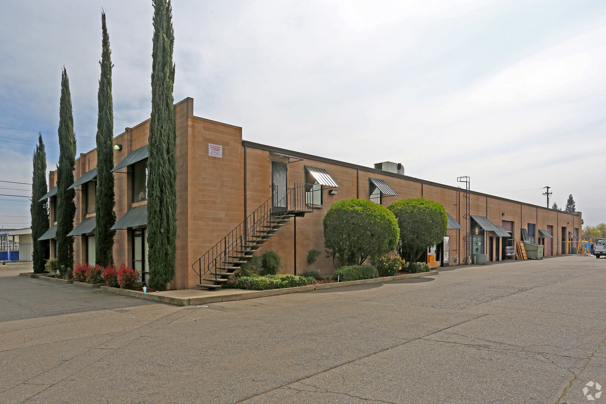 5840 Gibbons Dr, Carmichael, CA for Rent