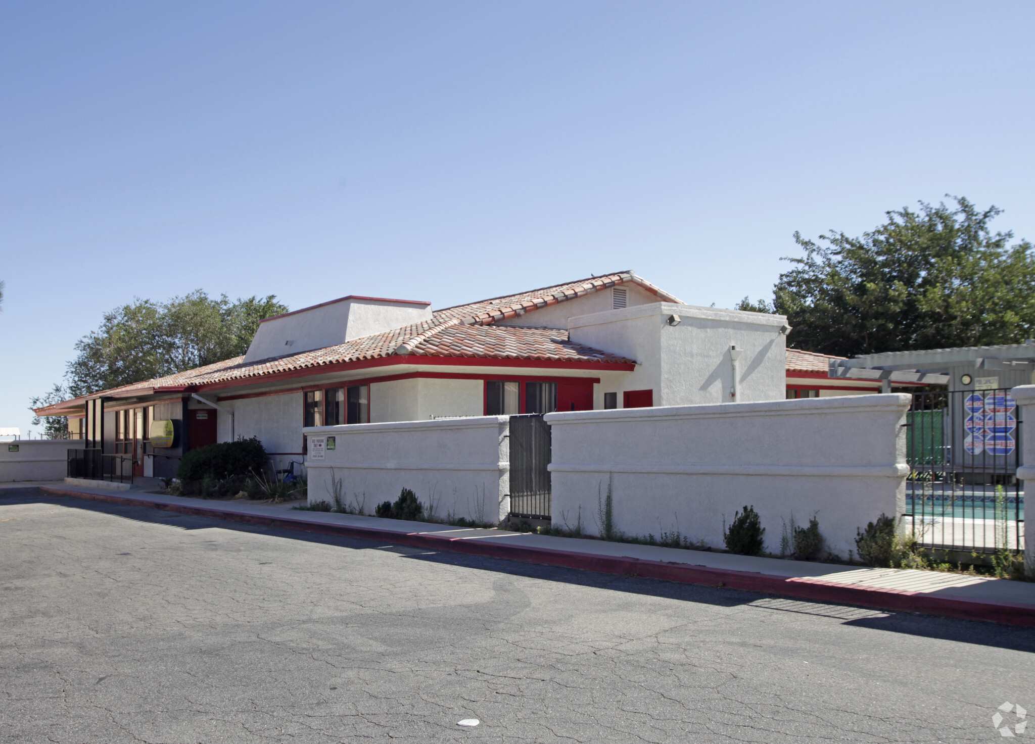 3035 E Avenue S, Palmdale, CA for Sale