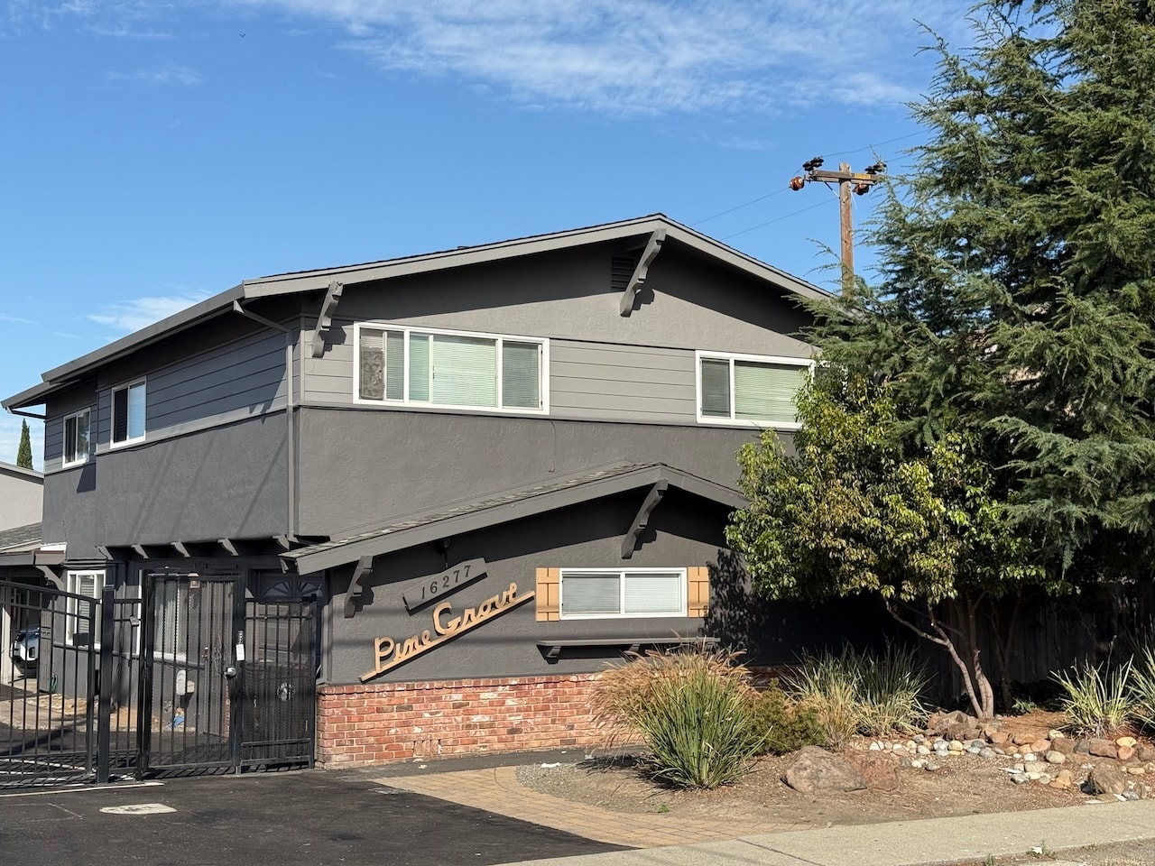 16277 Ashland Ave, San Lorenzo, CA for Sale