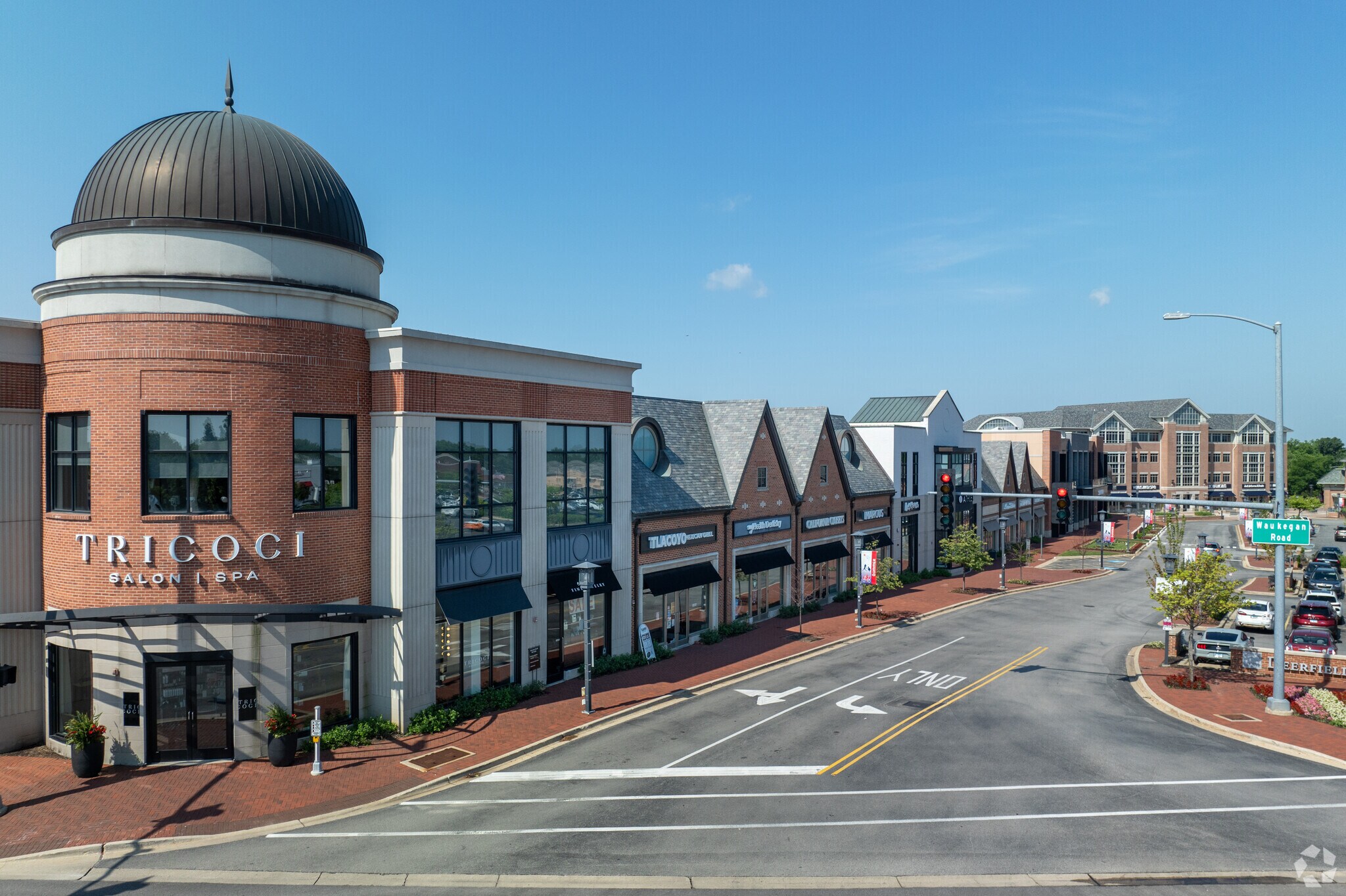 720 Waukegan Rd, Deerfield, IL for Rent