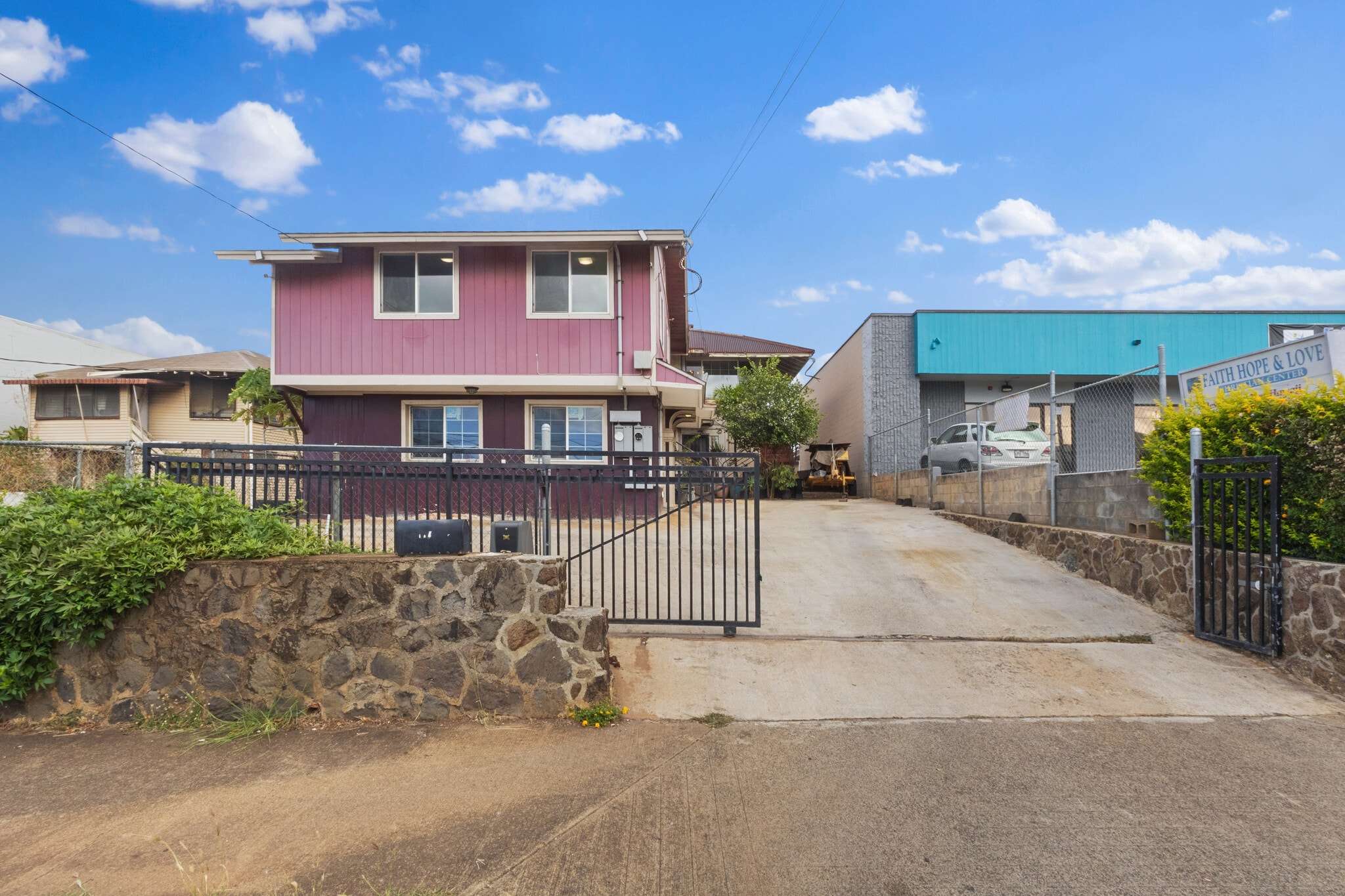 932 Waiakamilo Rd, Honolulu, HI for Sale