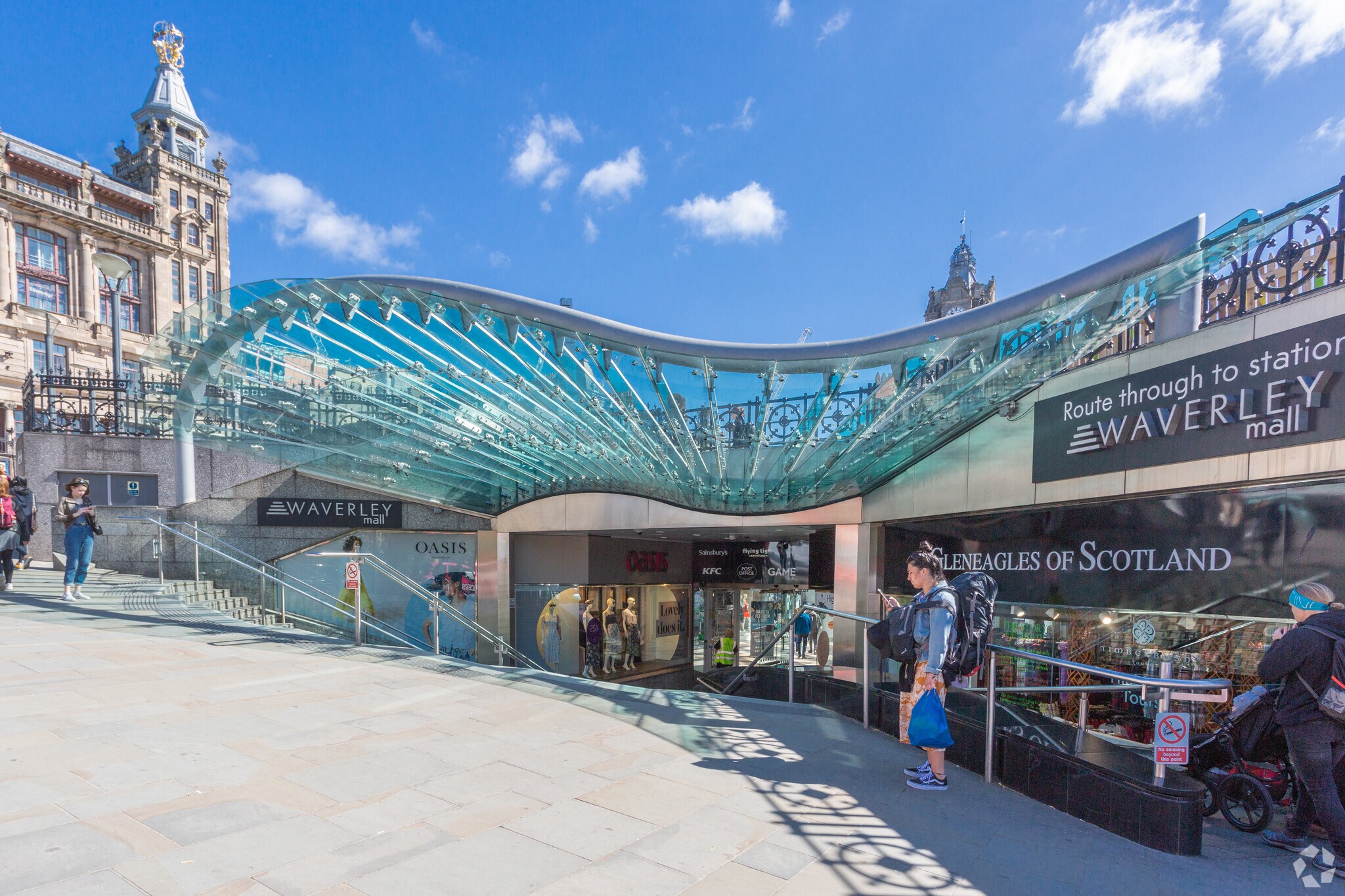 Princes St, Edinburgh, EDH for Rent