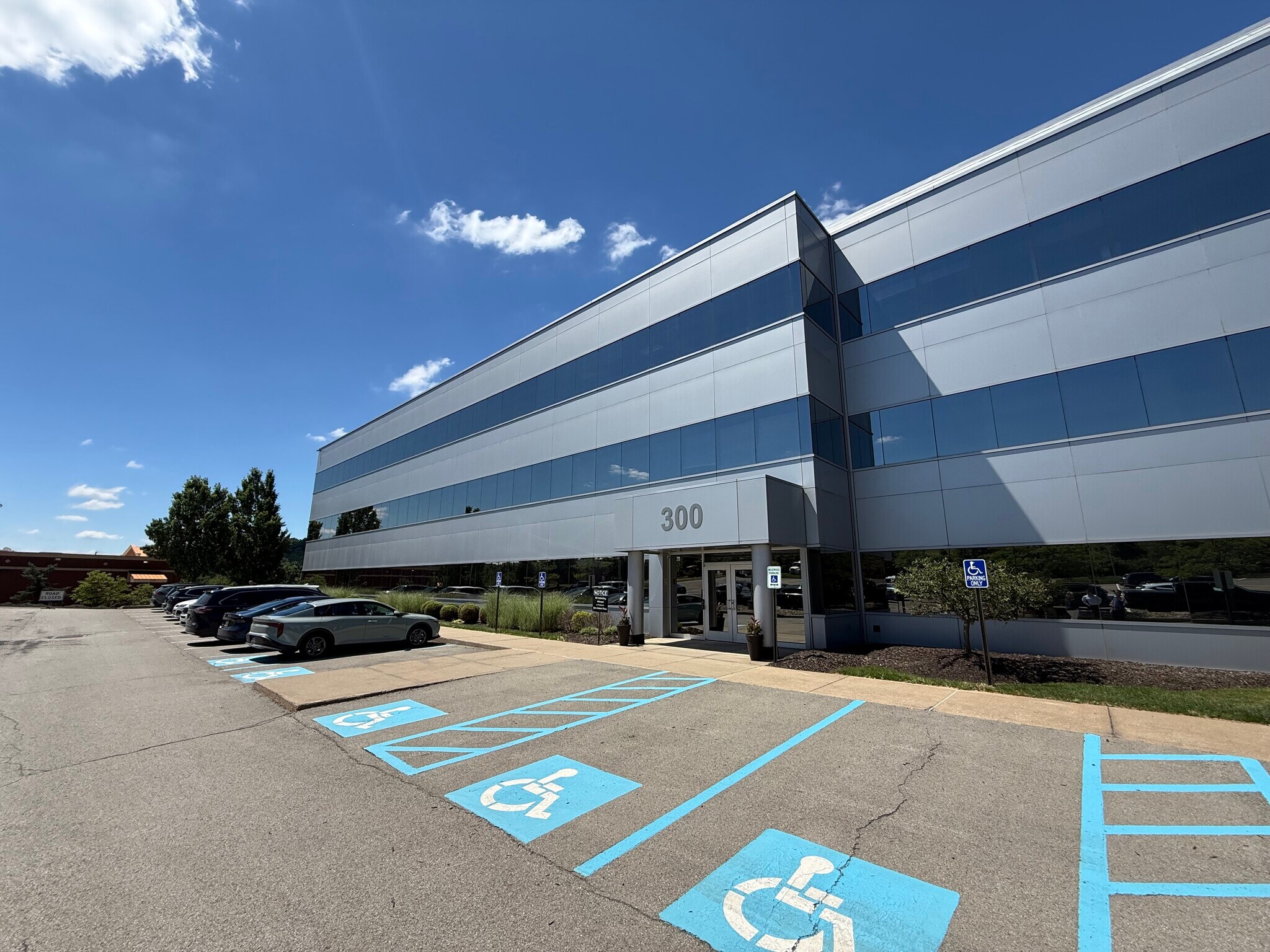 300-310 Seven Fields Blvd, Seven Fields, PA for Rent