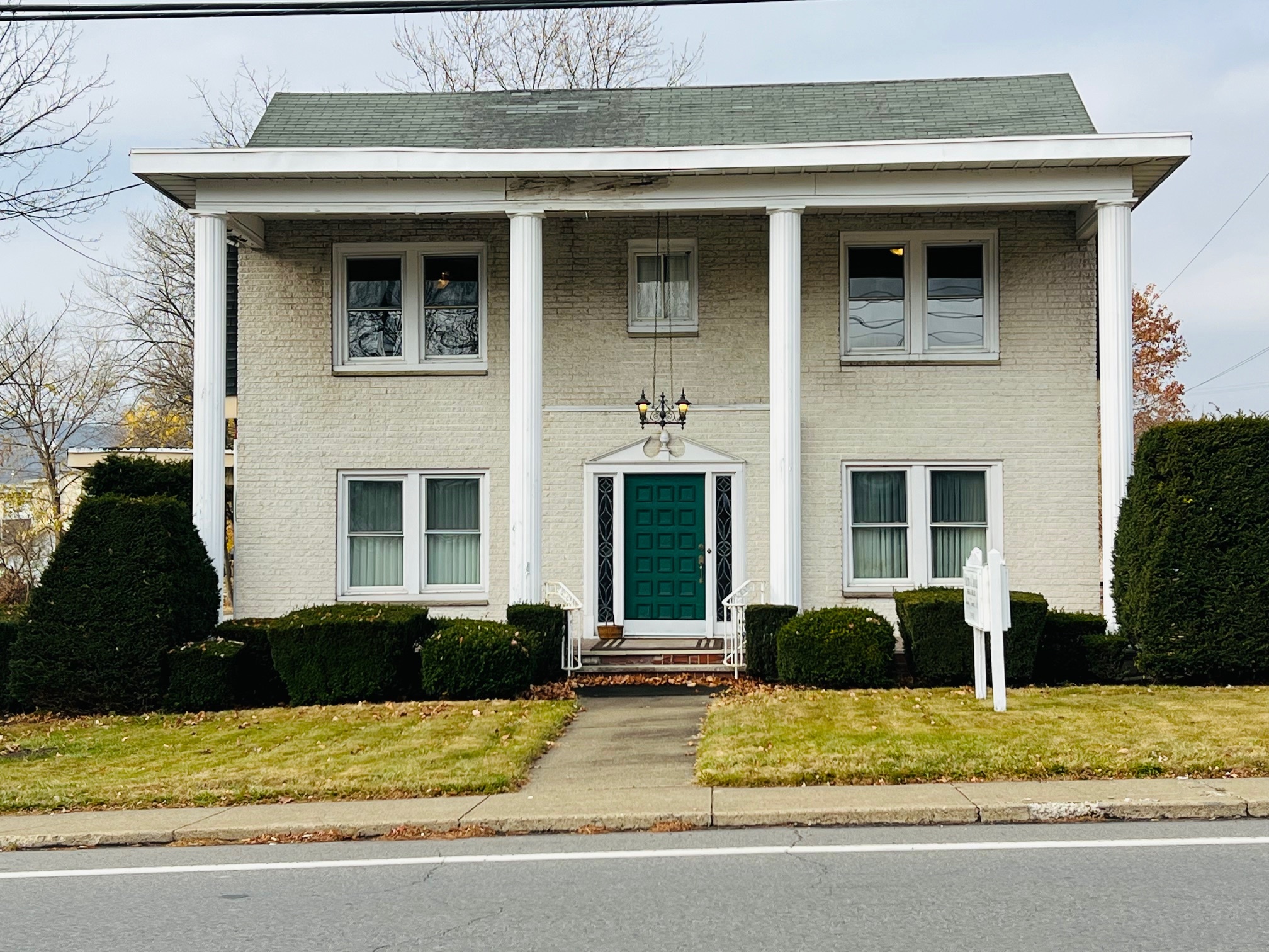 409 N Main St, Old Forge, PA for Sale