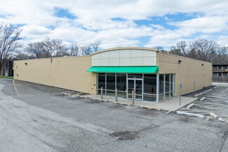 Des Moines, IA Retail - 2833 Douglas Ave