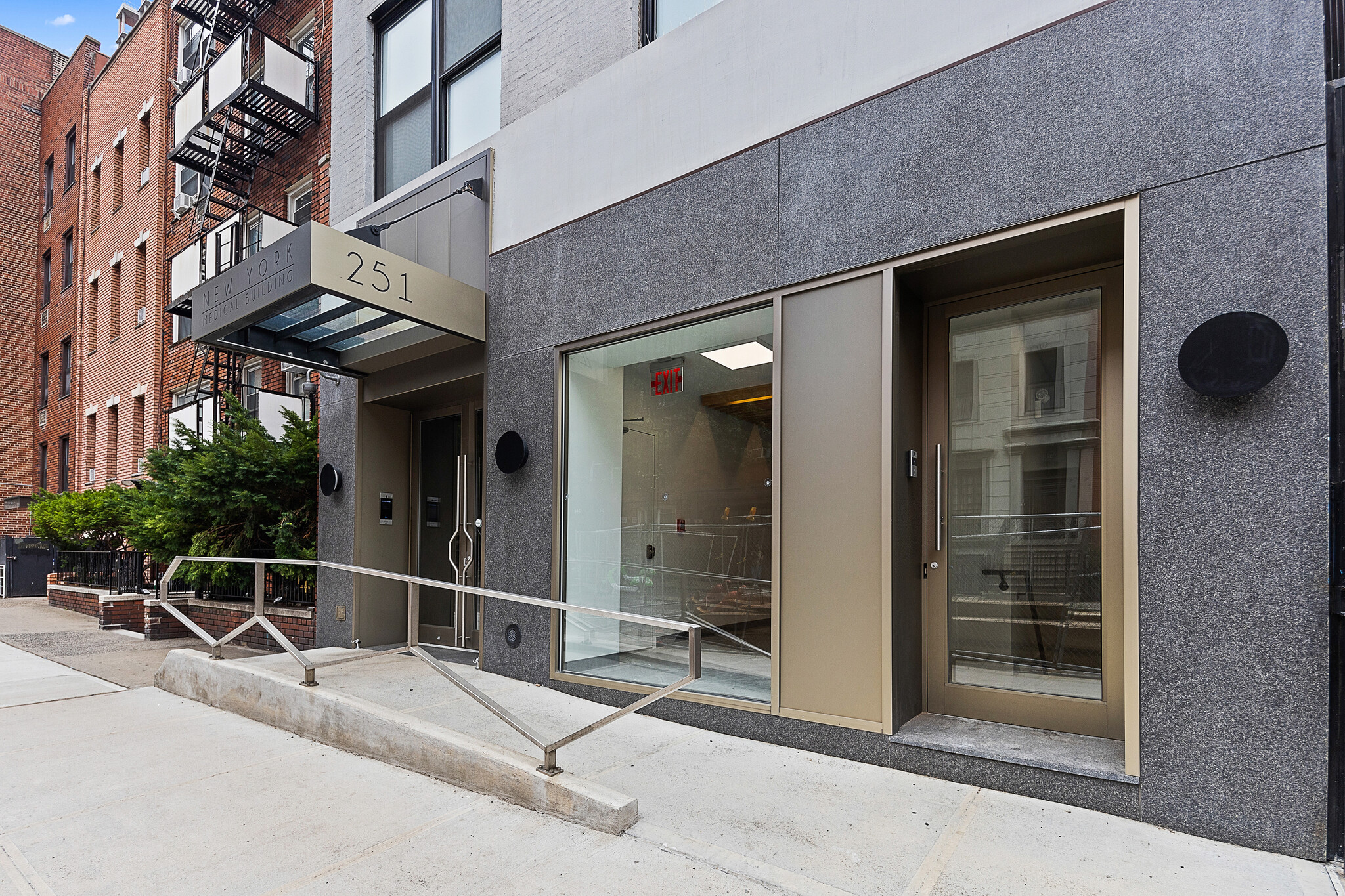 251 E 33rd St, New York, NY for Rent