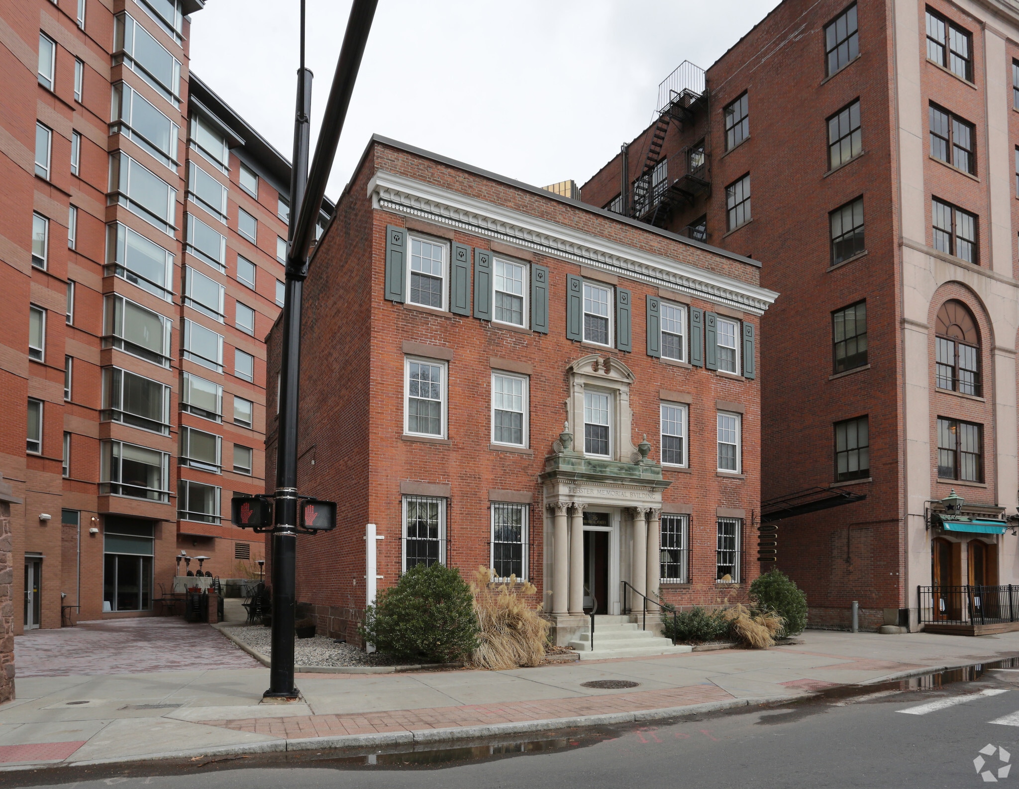 36 Trumbull St, Hartford, CT for Sale
