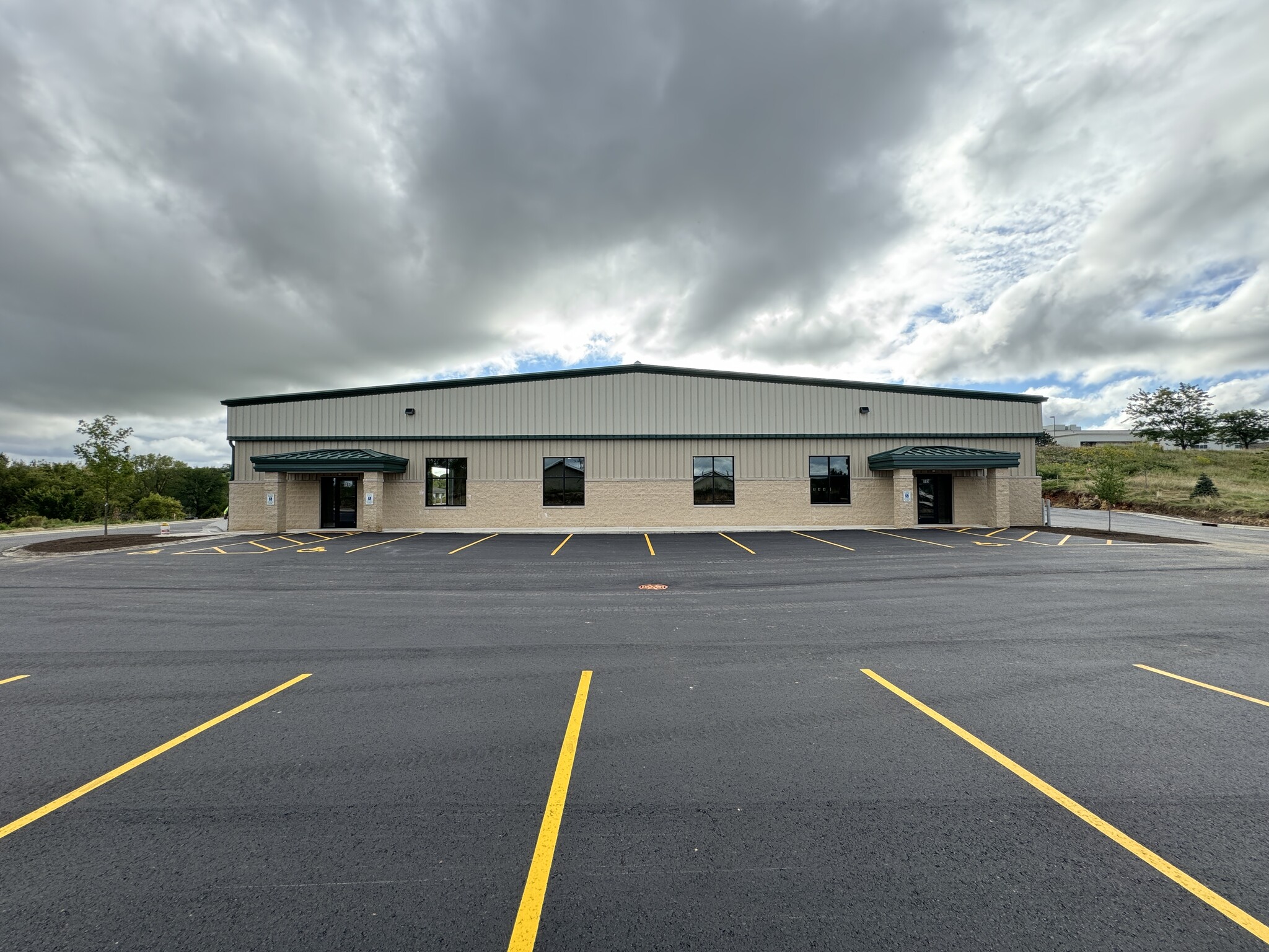 310-312 Locust Dr, Verona, WI for Rent