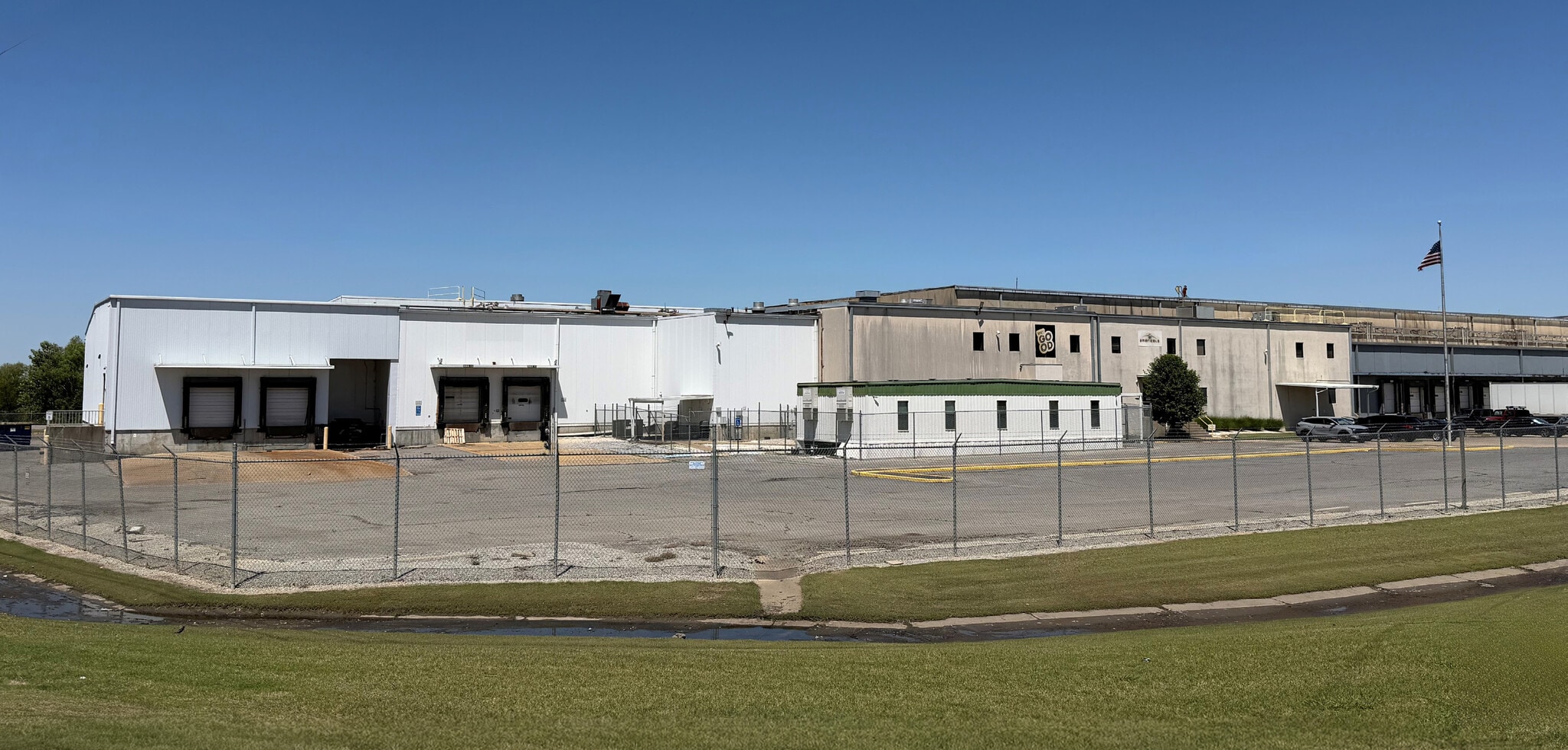 1651 S Airport Rd, West Memphis, AR for Rent