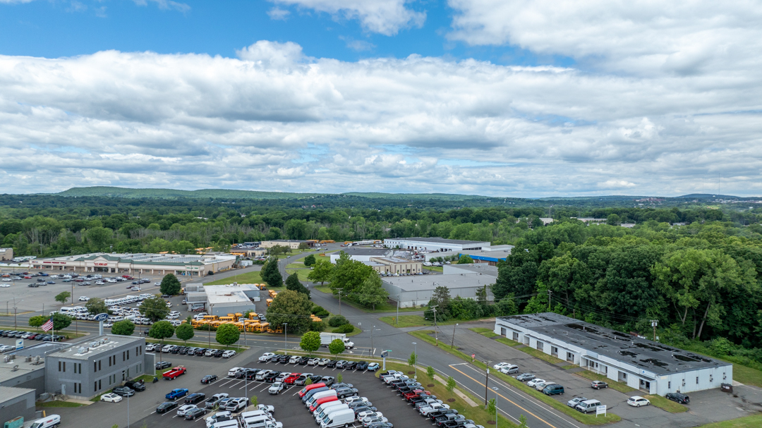 112-124 Woodlawn Rd, Berlin, CT for Sale