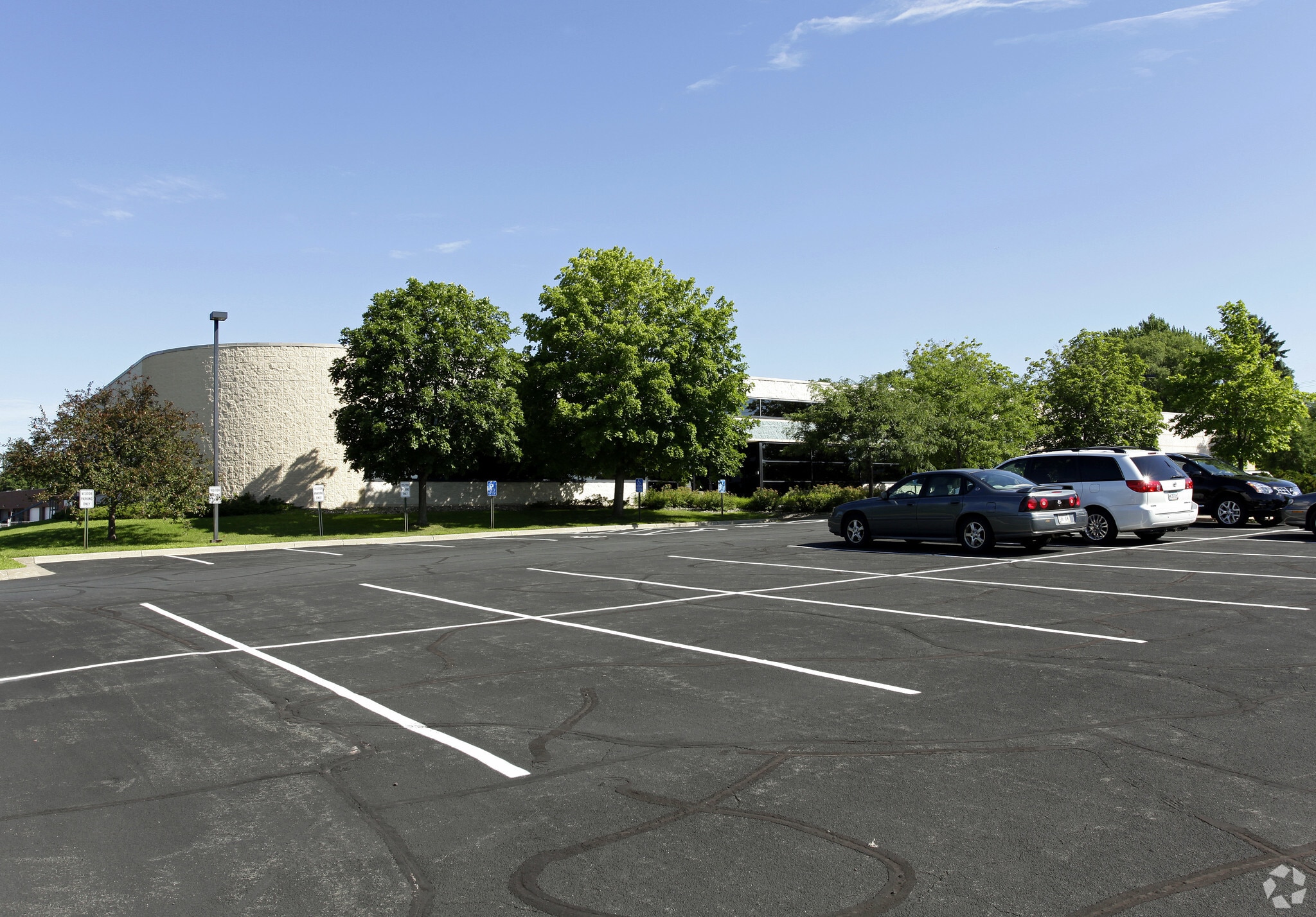 1395 Commerce Dr, Eagan, MN for Sale