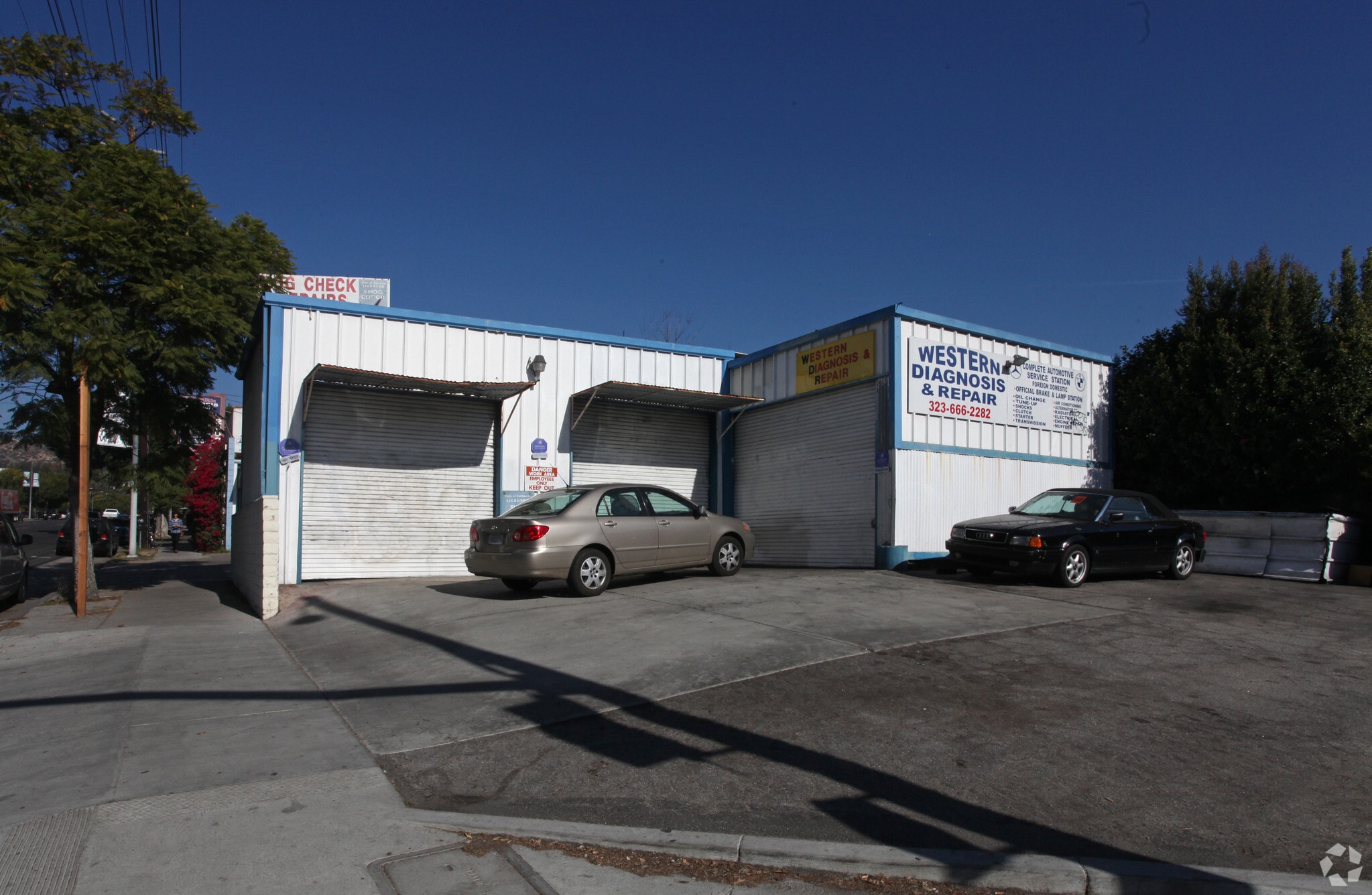 2000 Hillhurst Ave, Los Angeles, CA for Rent