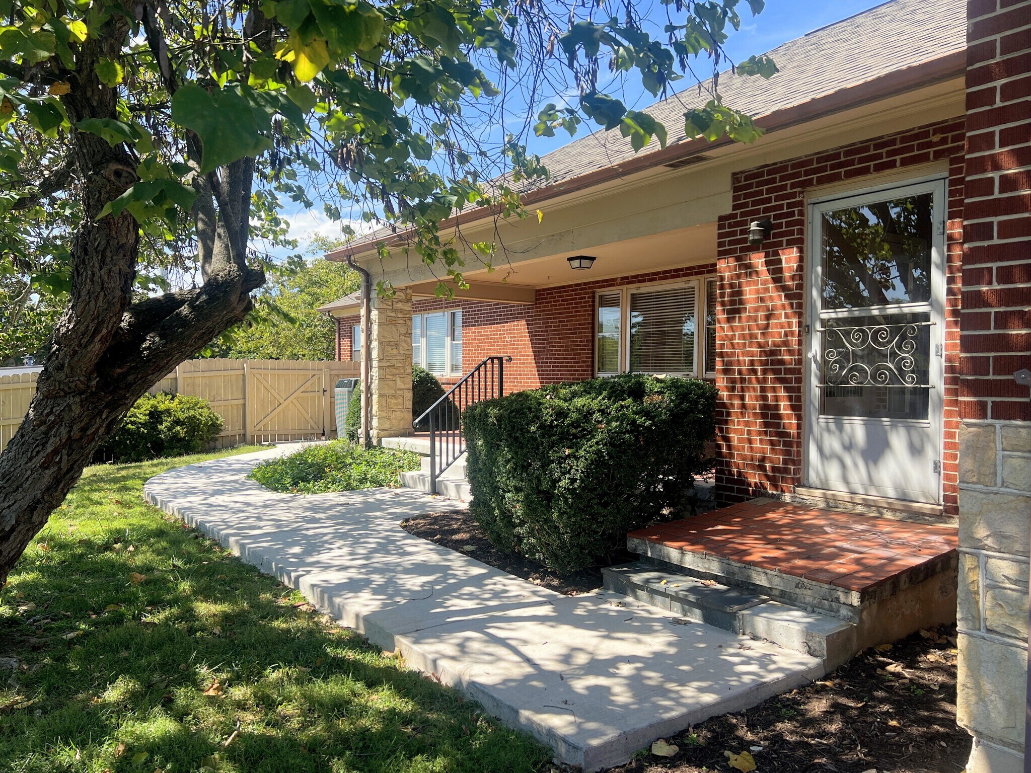 1524 Patrick Rd NE, Roanoke, VA for Rent