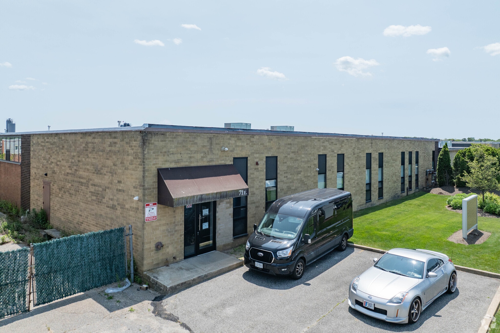 71 E Industry Ct, Deer Park, NY for Sale