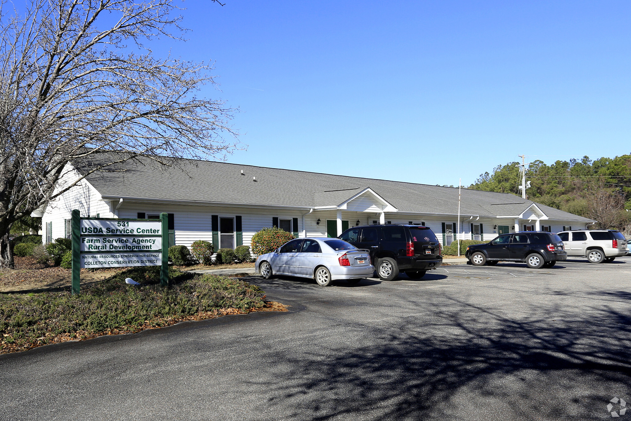 531 Robertson Blvd Walterboro, SC 29488 - Office Property for Lease on ...