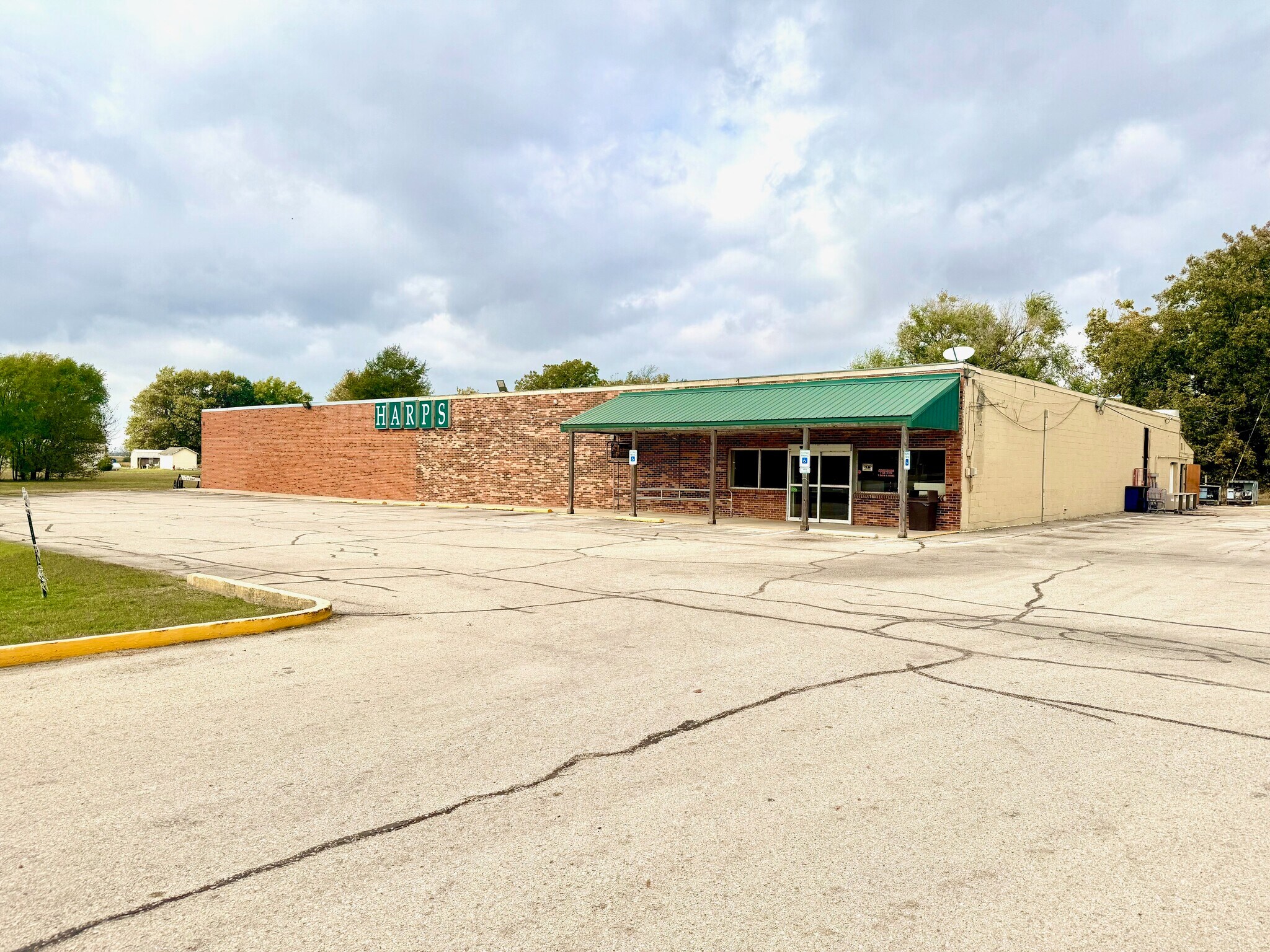 104 W State Highway 162, Clarkton, MO for Sale