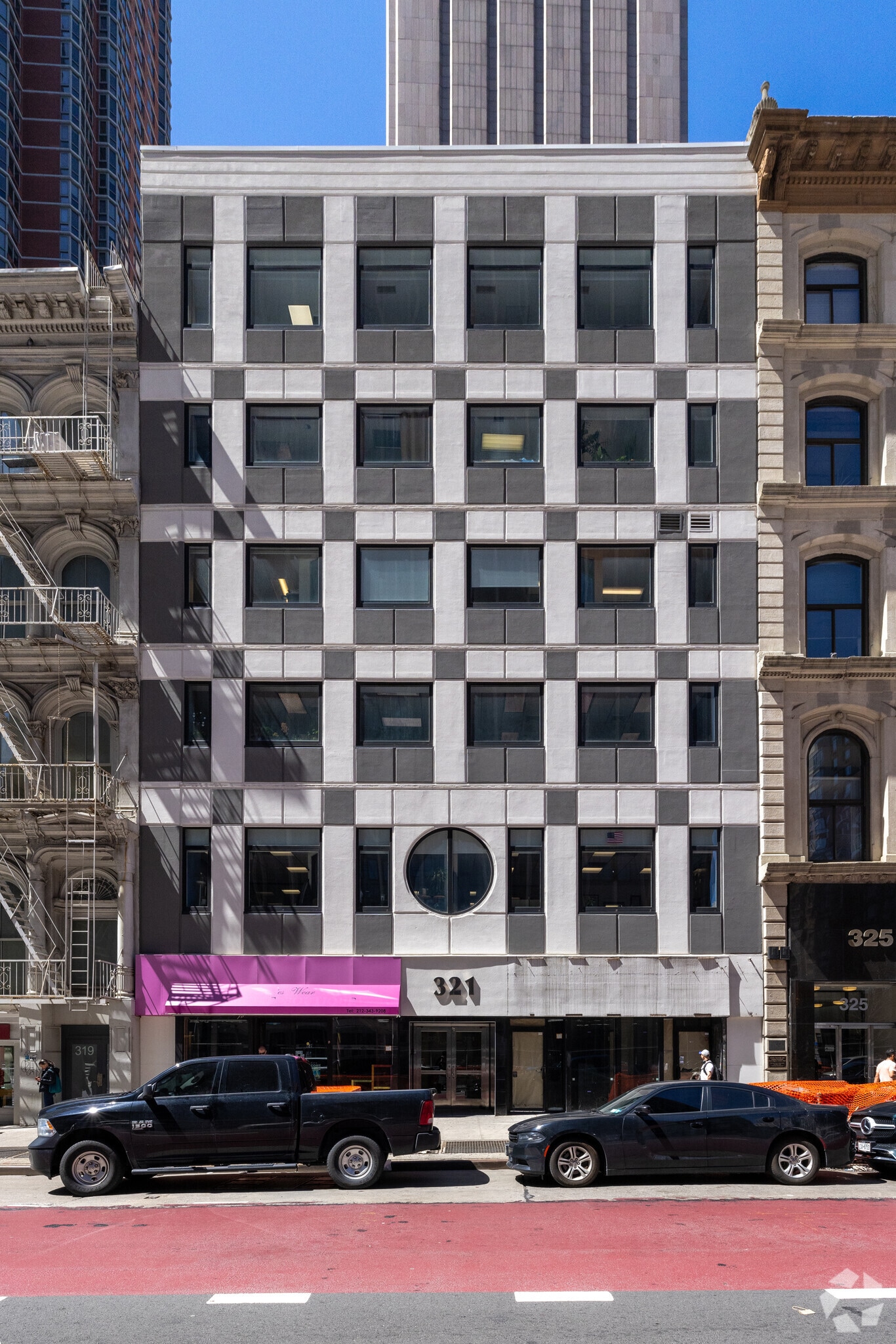 321-323 Broadway, New York, NY for Rent