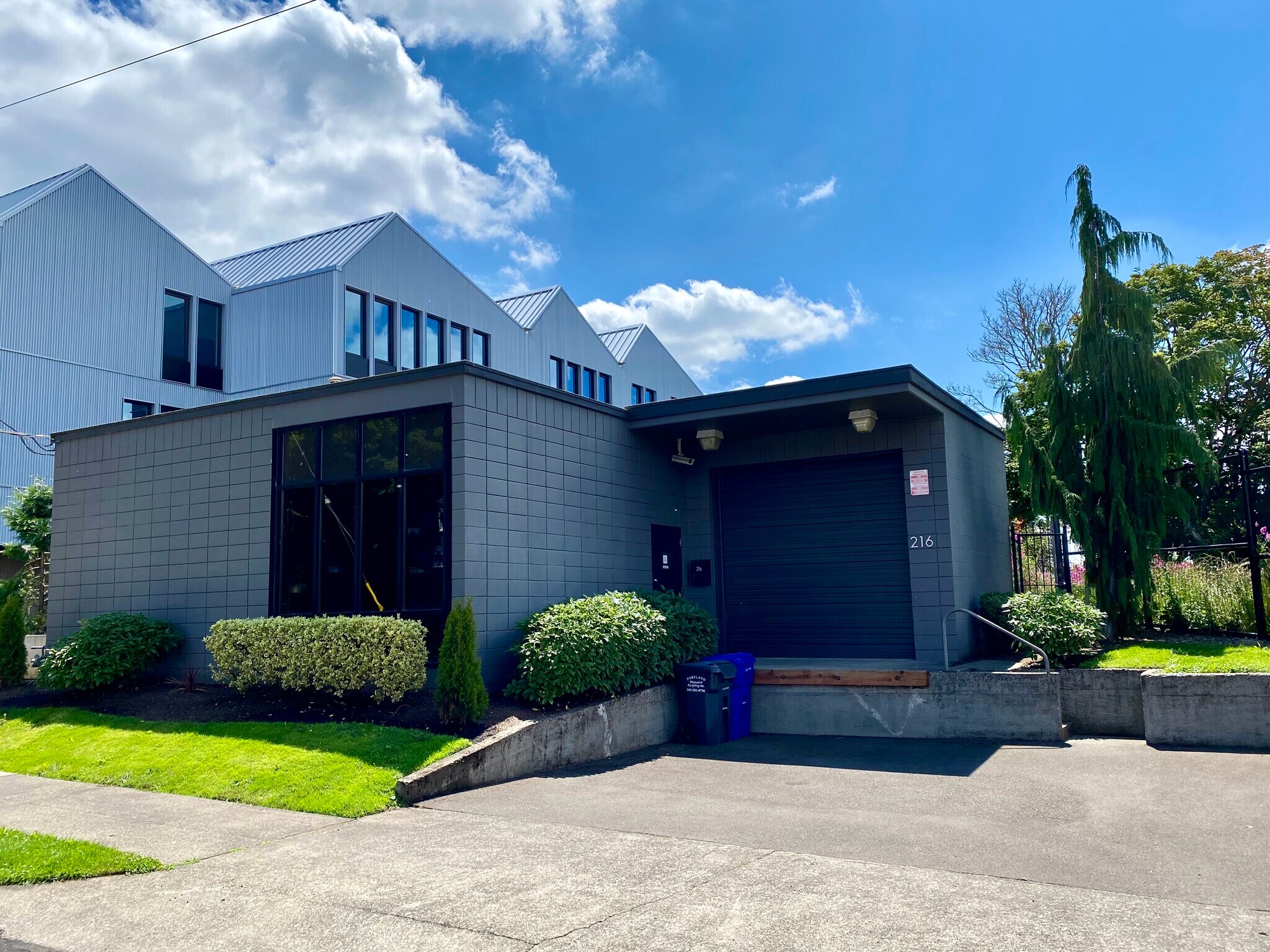 216 N Tillamook St, Portland, OR for Rent