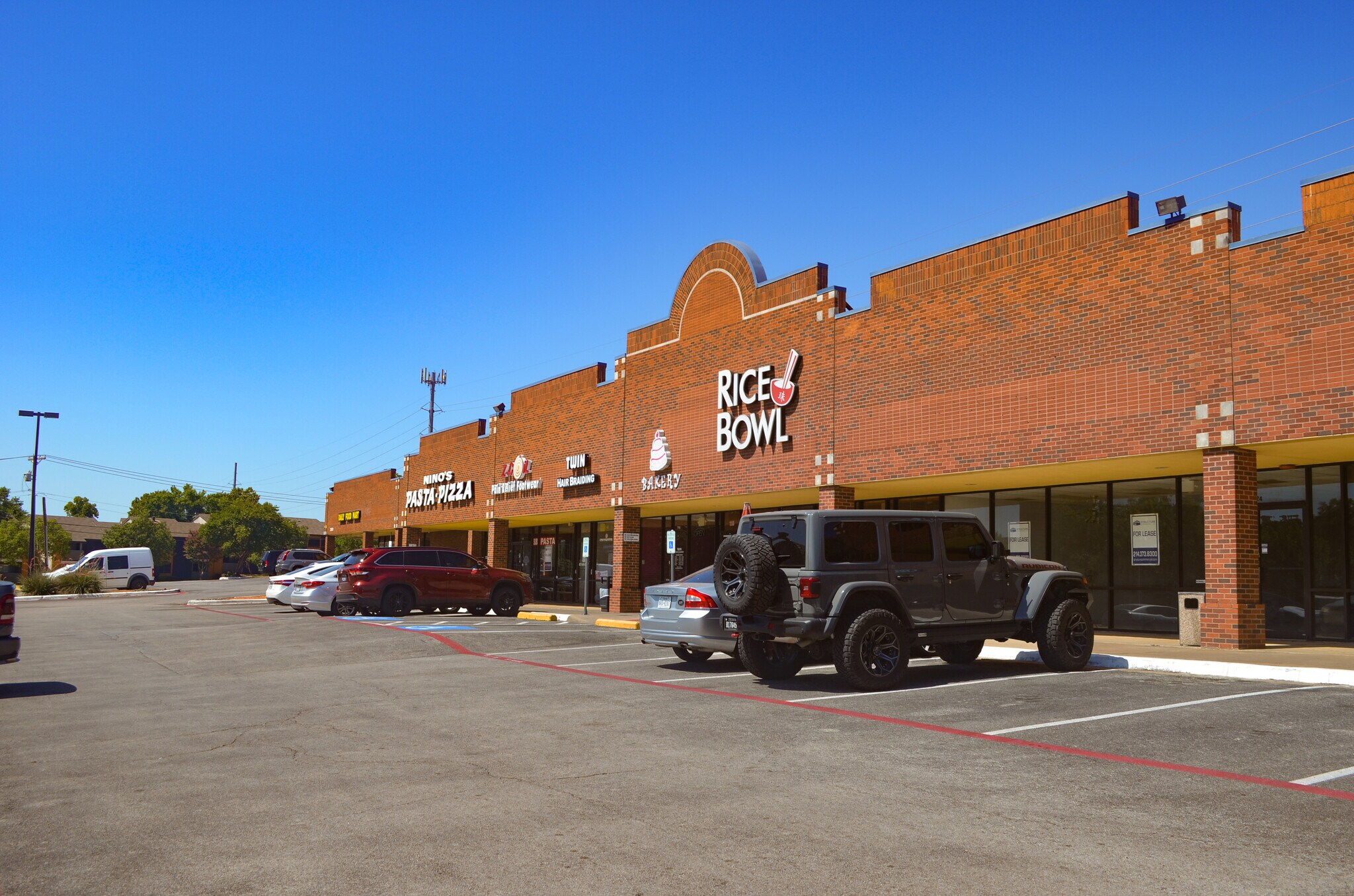 2800 Forestwood Dr, Arlington, TX for Rent