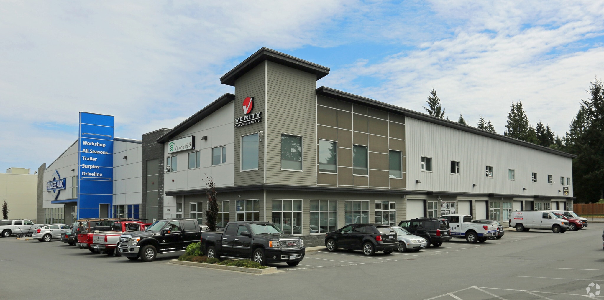 1037-1039 Langford Pky, Langford, BC for Sale