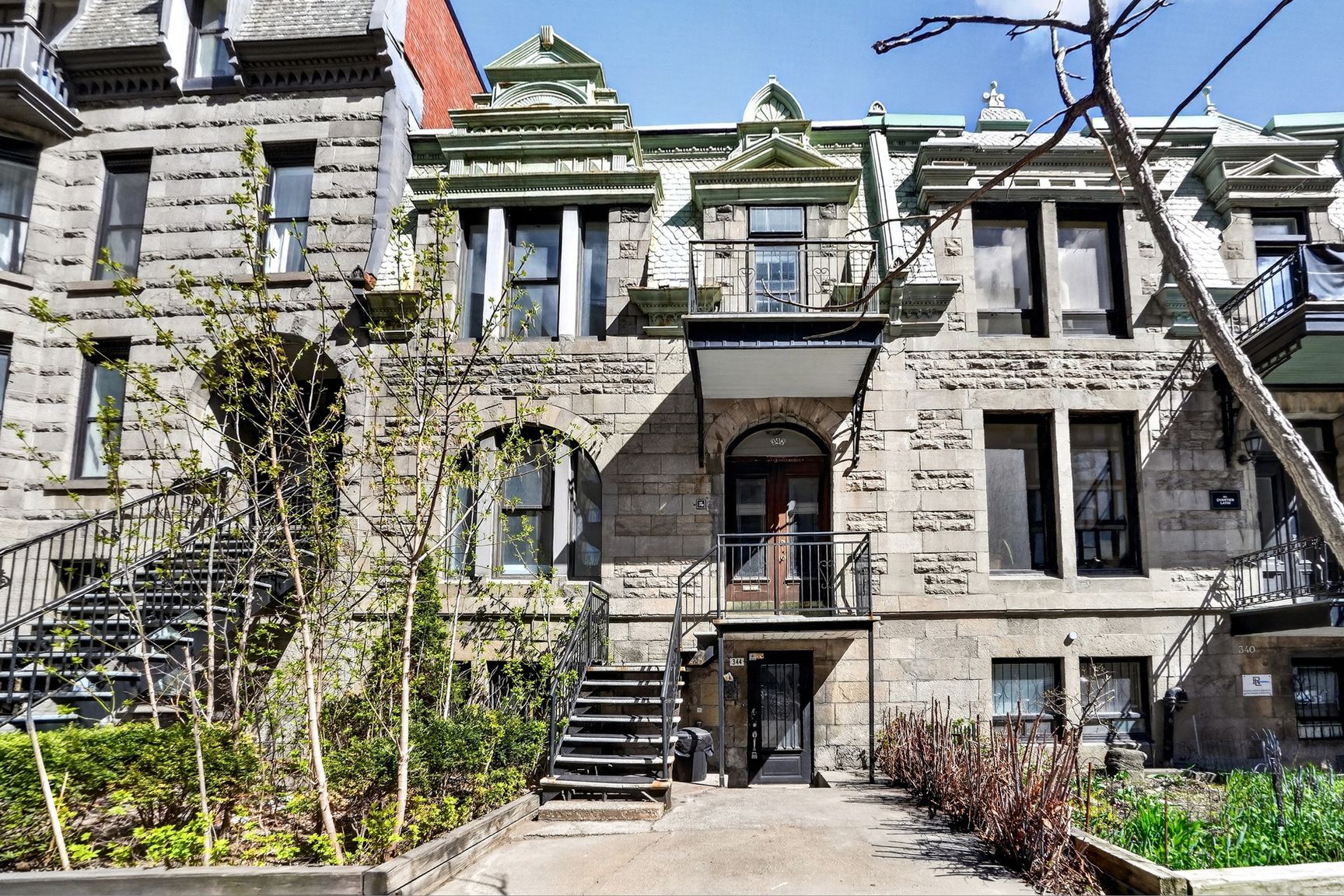 342-344 Rue Sherbrooke E, Montréal, QC for Rent