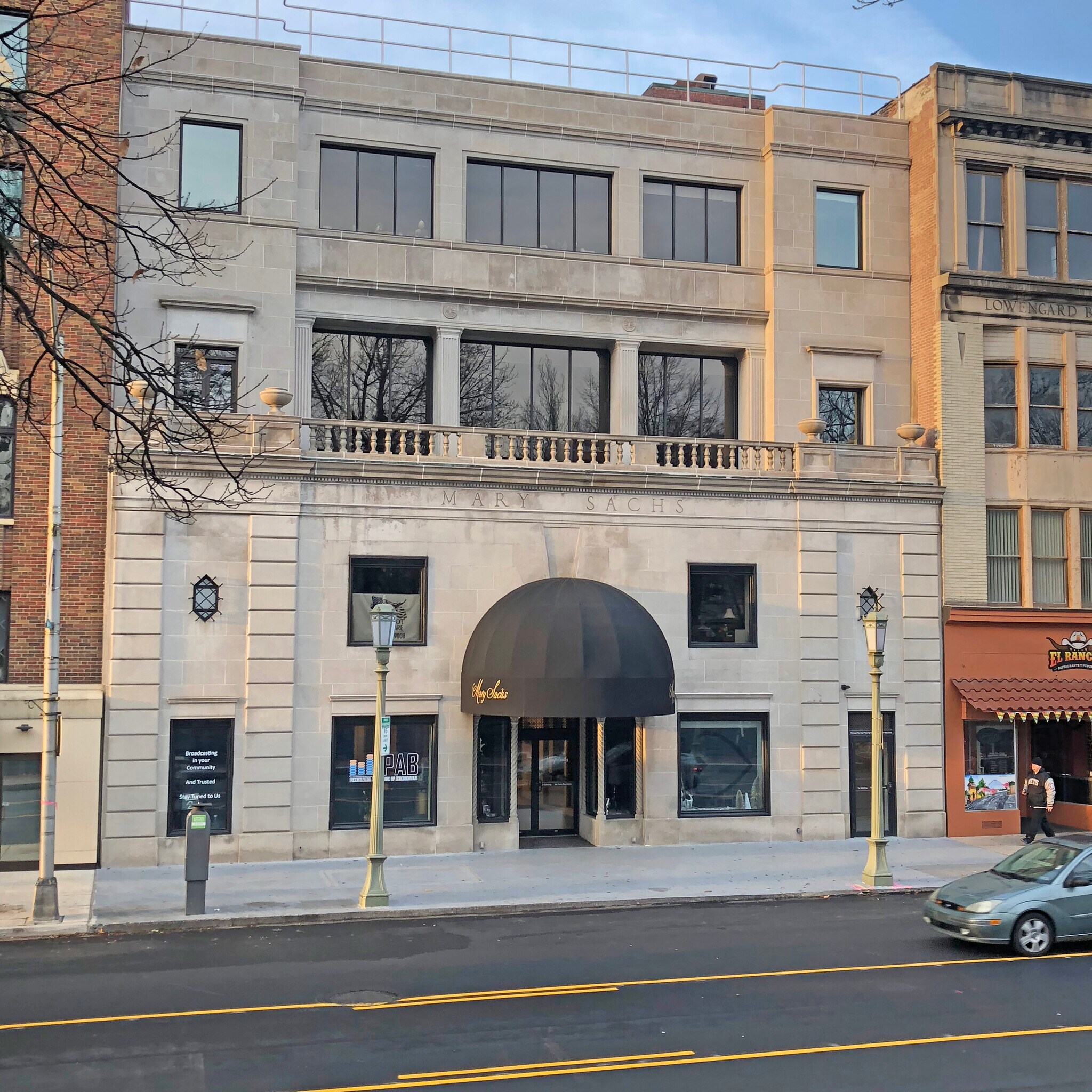 208 N 3rd St, Harrisburg, PA for Rent