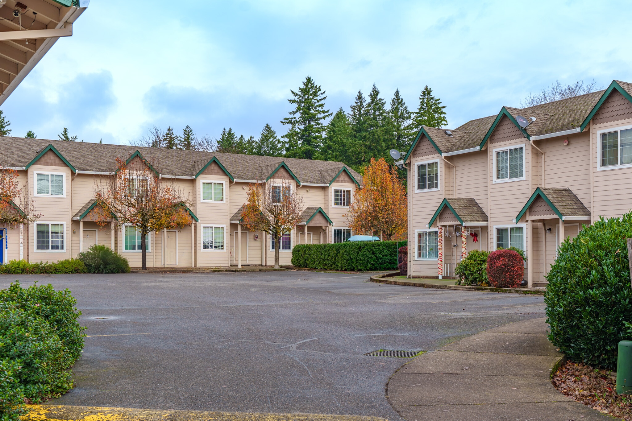 14937 SE Stark St, Portland, OR for Sale