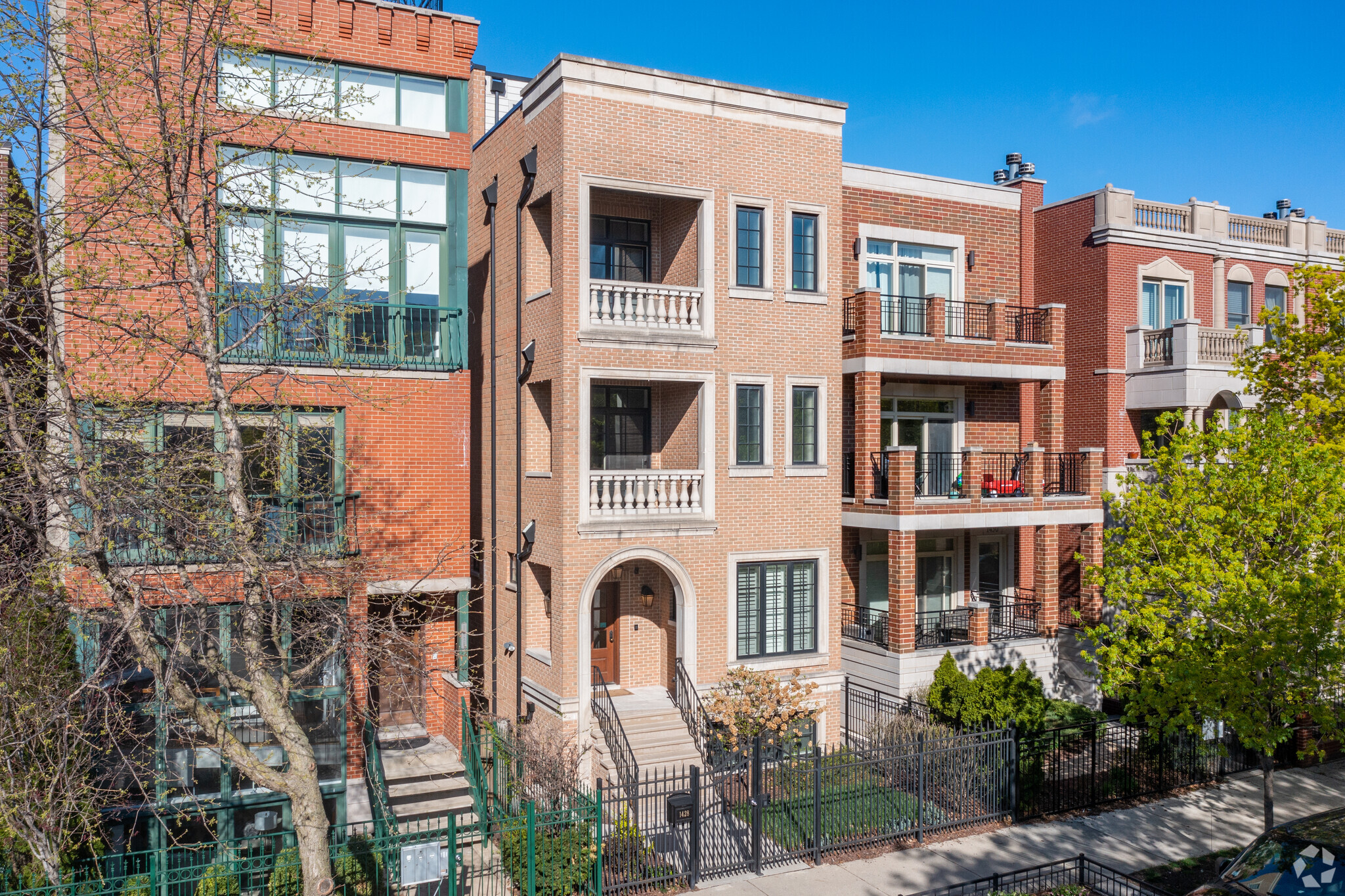 1428 N Cleveland Ave, Chicago, IL for Sale