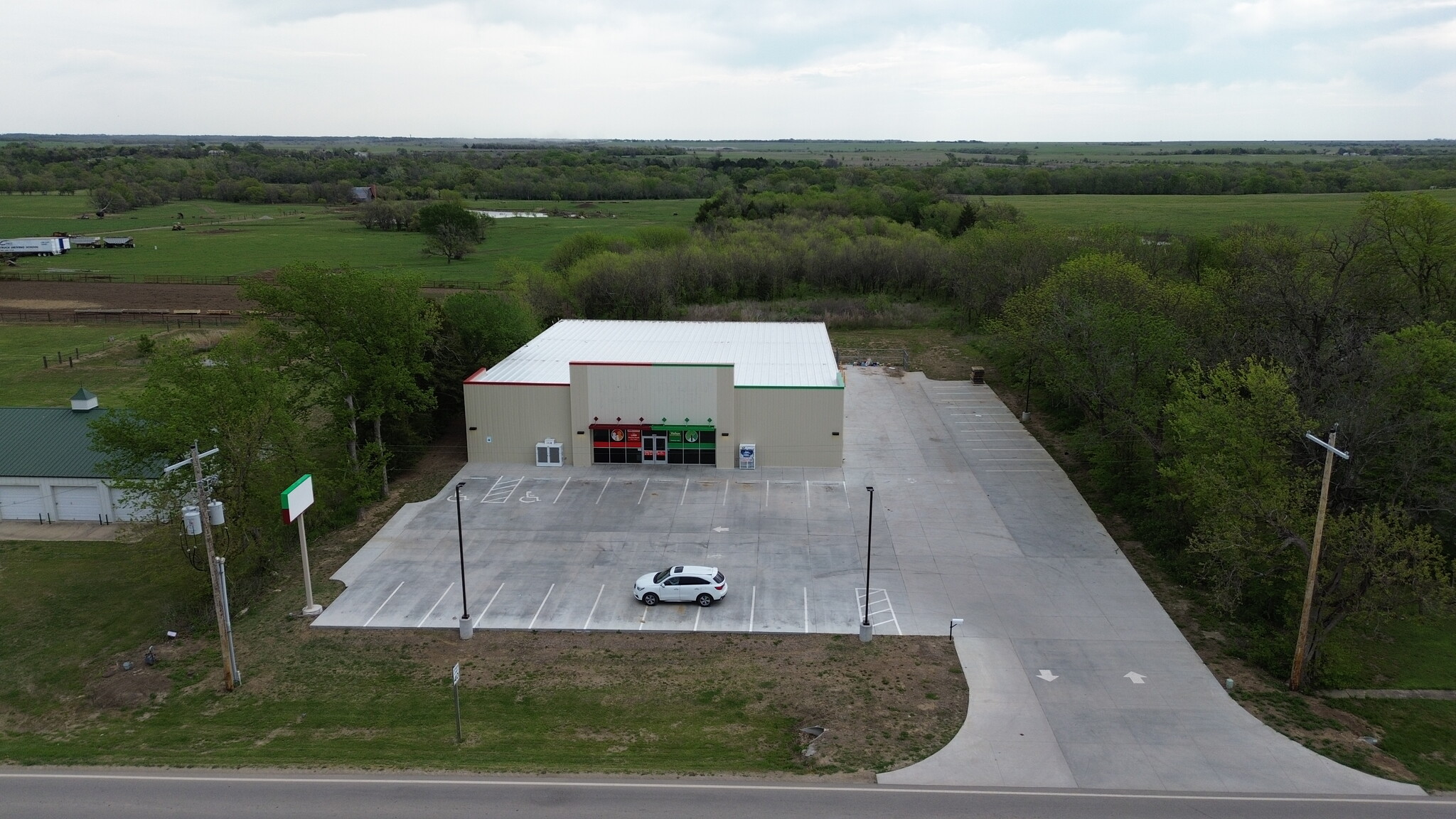 1252 State Highway 99, Howard, KS for Rent