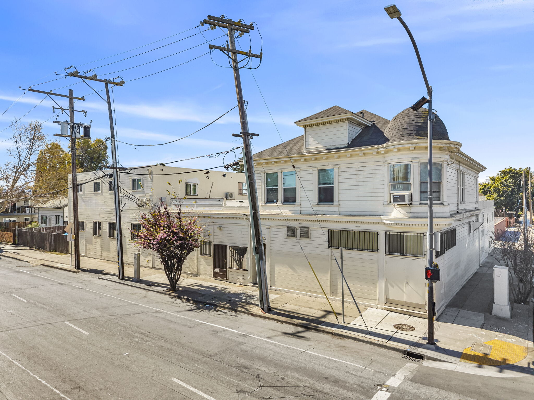 655 S Almaden Ave, San Jose, CA for Sale