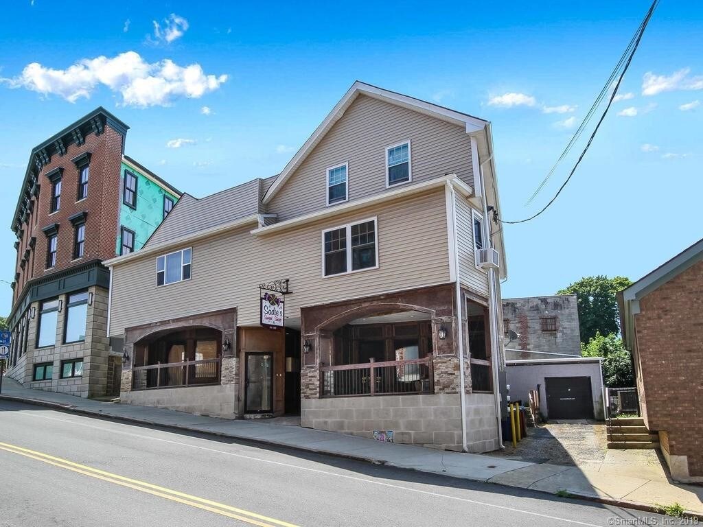6-14 Pomfret St, Putnam, CT for Sale