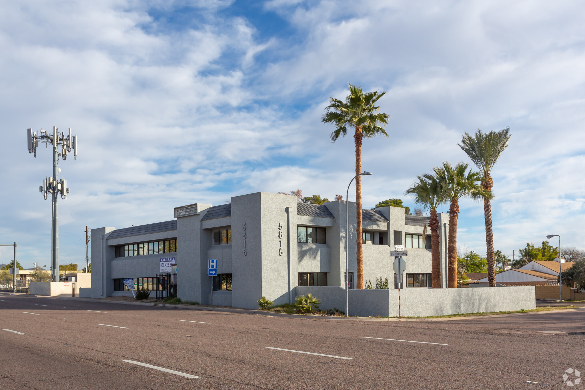 5815 N Black Canyon Hwy, Phoenix, AZ for Rent