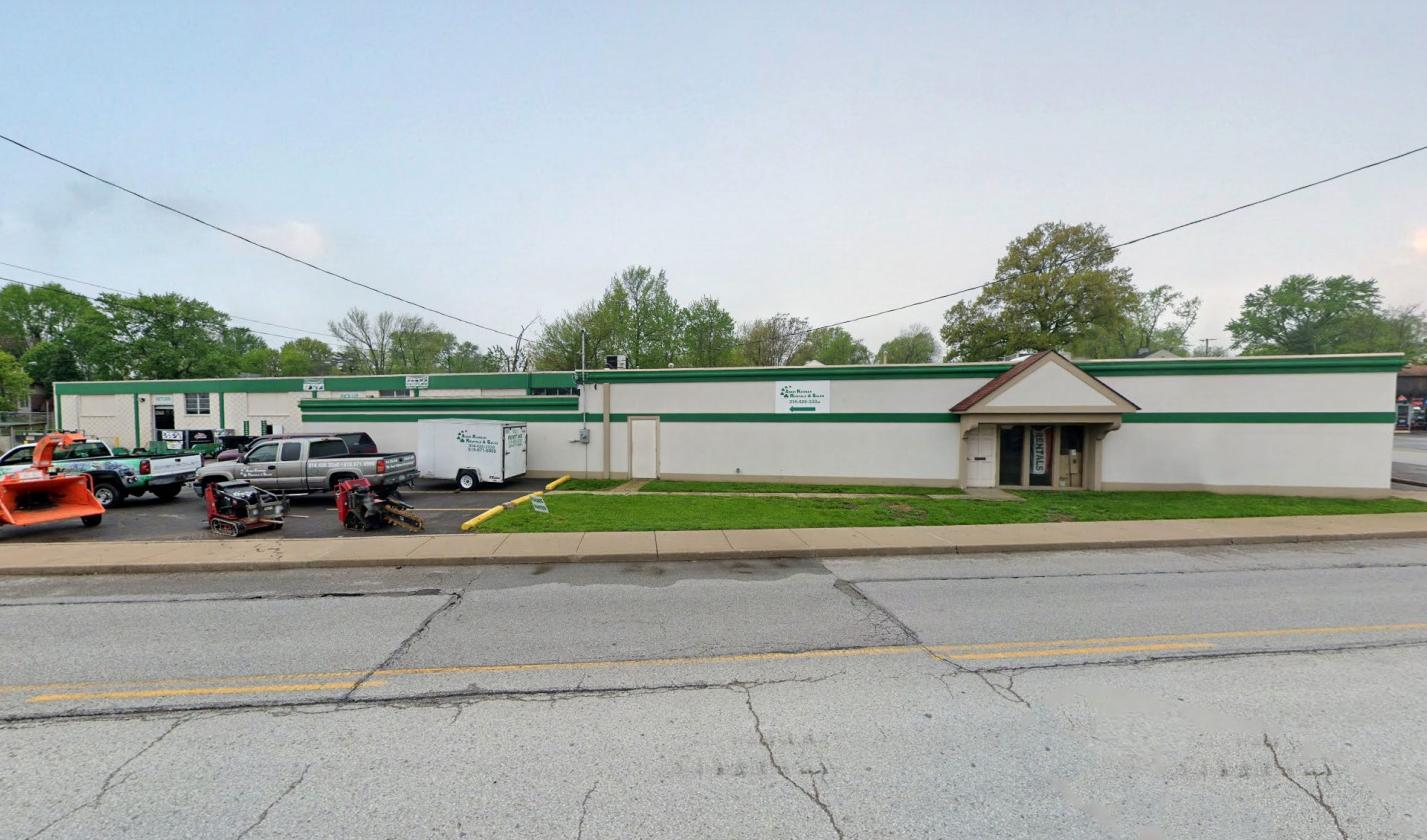 1933 Woodson Rd, Overland, MO for Sale
