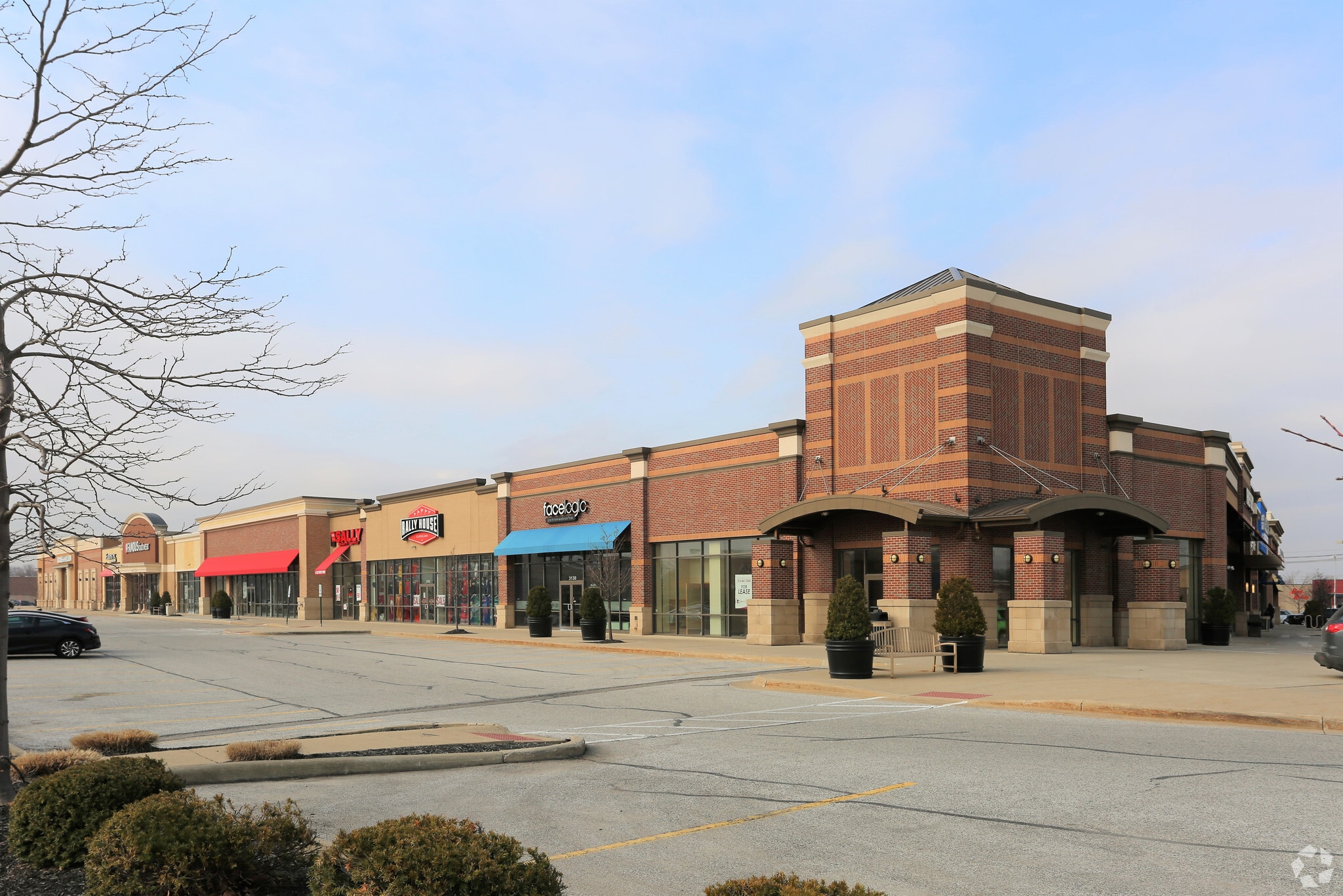 3171-3221 Westgate Mall, Fairview Park, OH for Rent