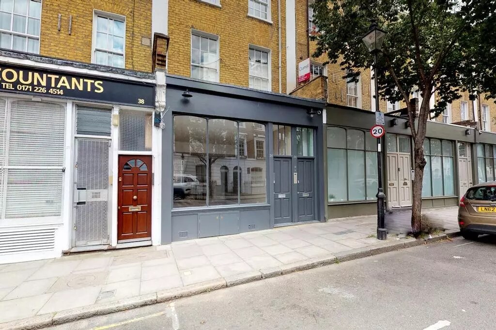 36 Danbury St, London, LND for Rent