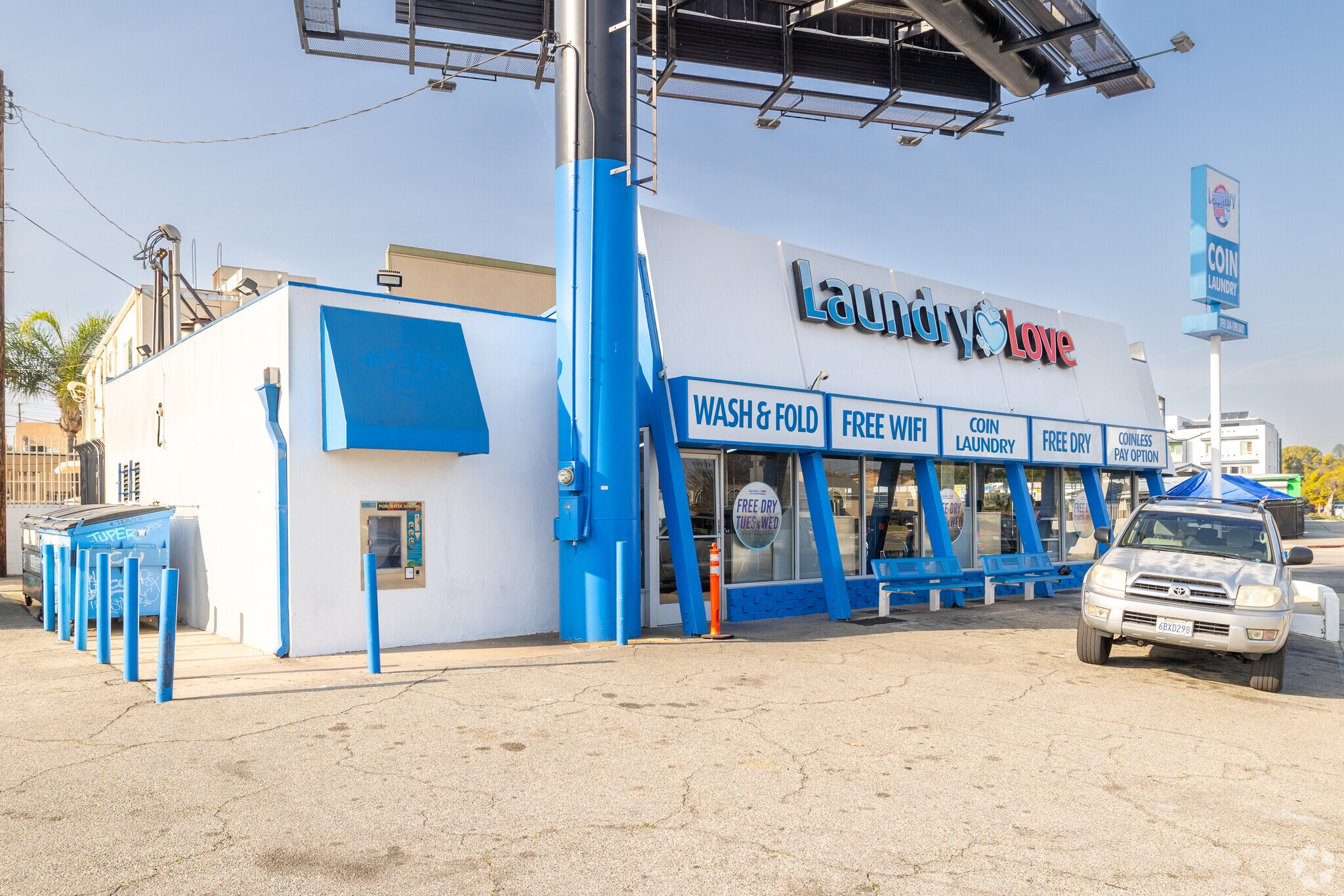 10504 Victory Blvd, North Hollywood, CA for Sale