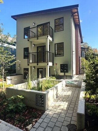 Seattle, WA Apartments - 228 21st Ave E Seattle, WA Apartments - 228 21st Ave E