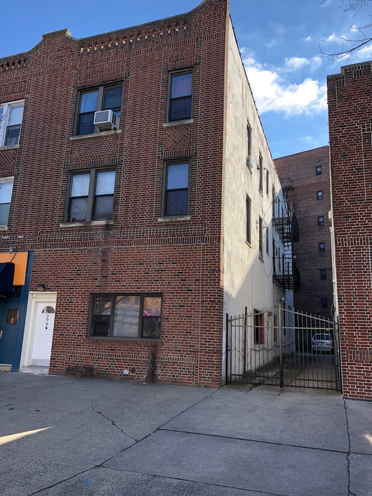 2906 Fort Hamilton Pky, Brooklyn, NY for Sale