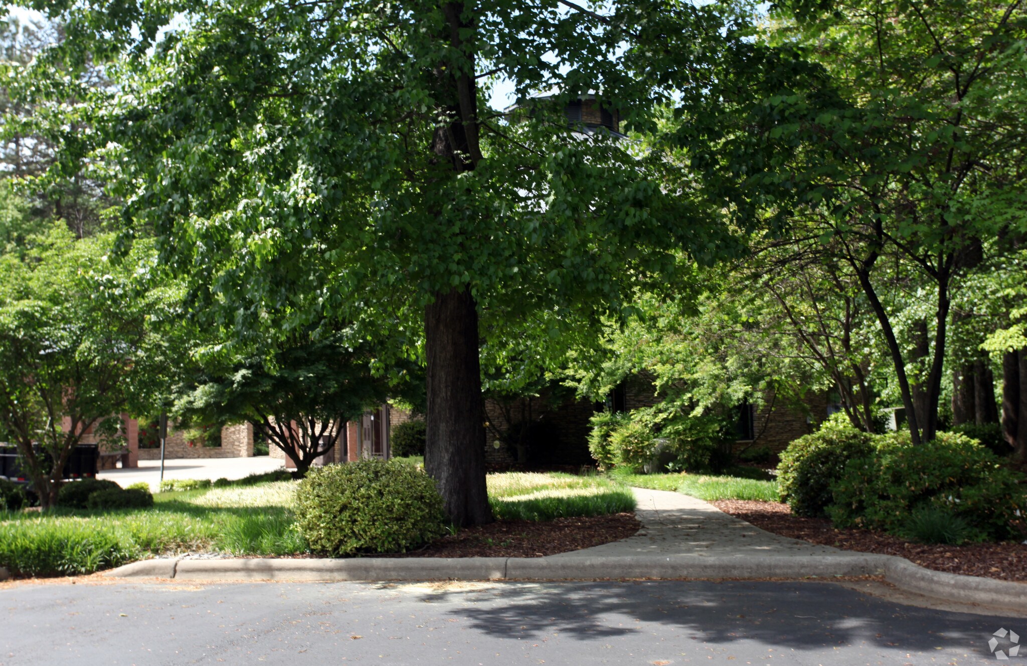 1813 Eastchester Dr, High Point, NC for Rent