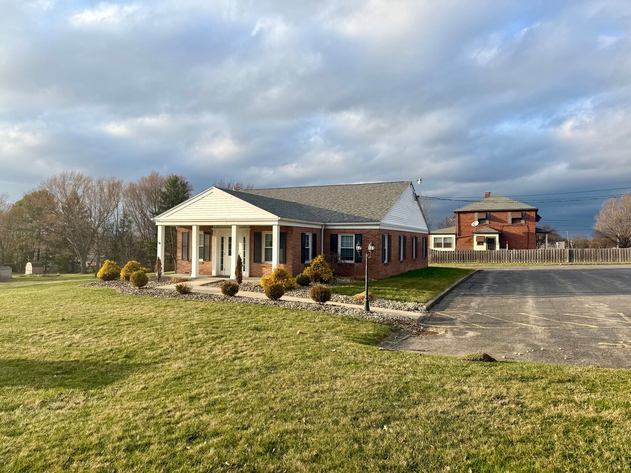 2894 Center Rd, Poland, OH for Sale