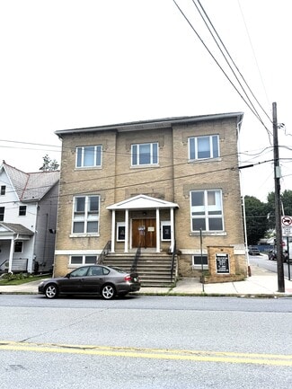 Pen Argyl, PA Storefront Retail/Residential - 301 W Main St