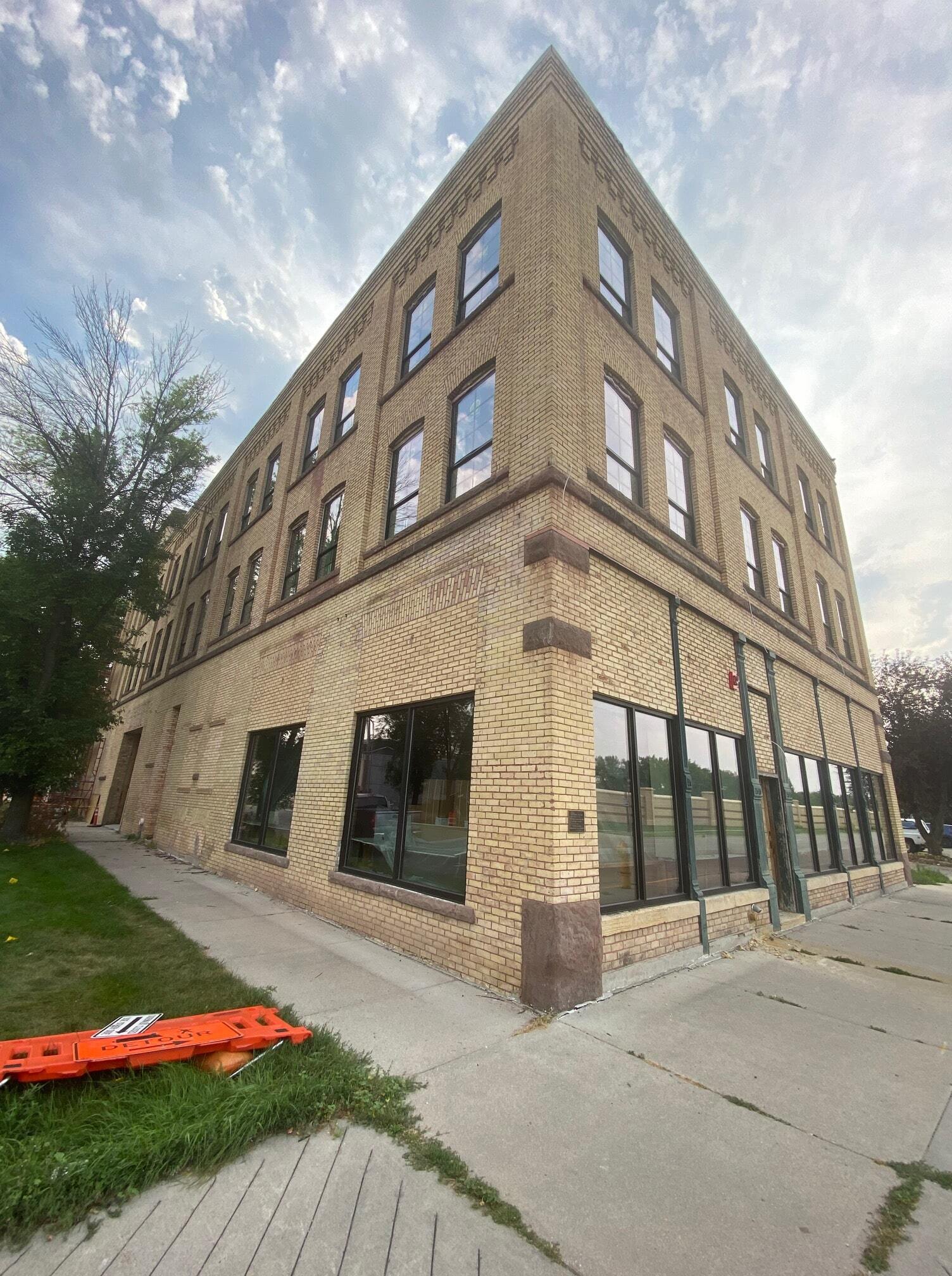 301 3rd St N Grand Forks, ND 58201 Office Property for Lease on